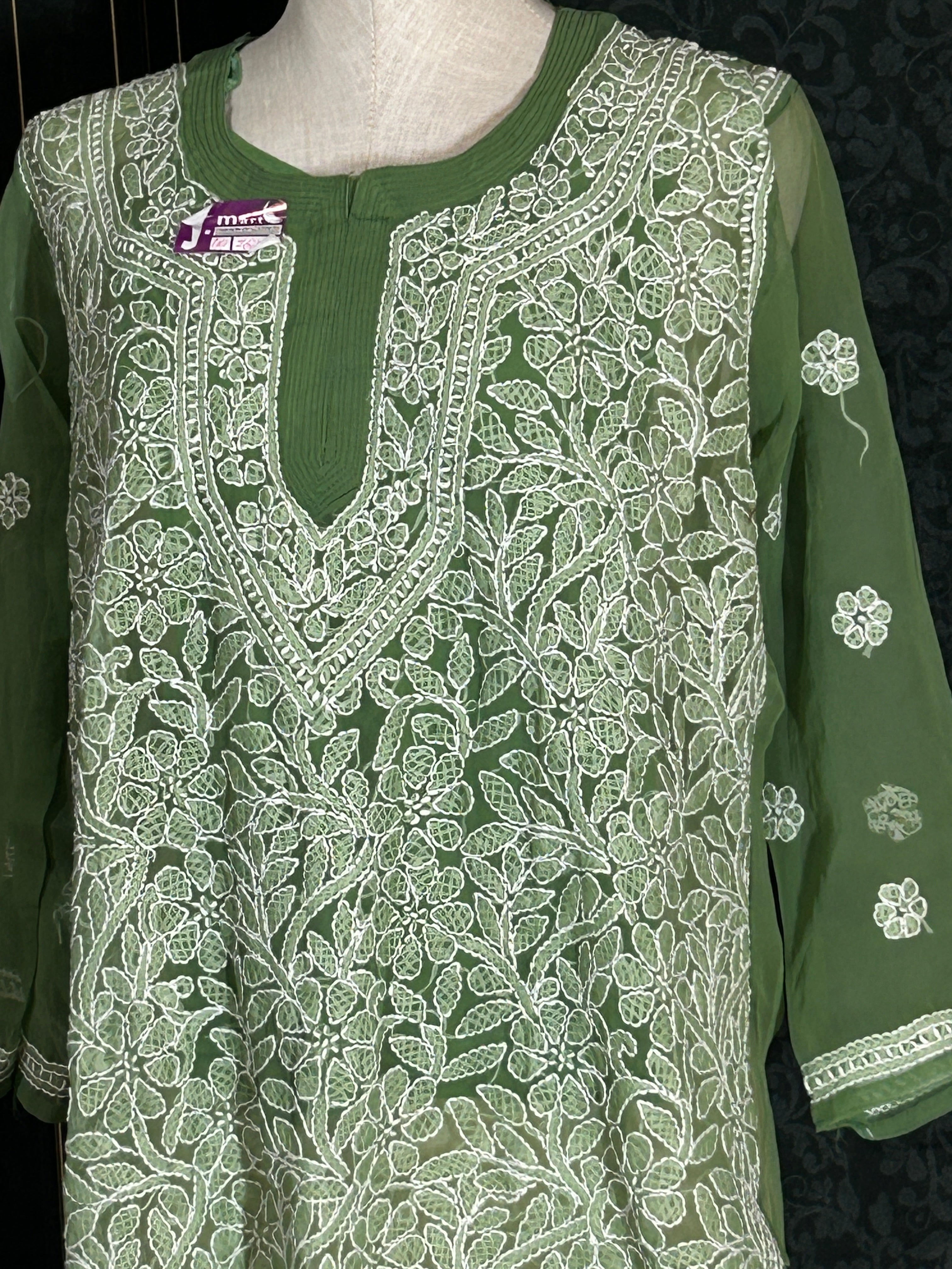 Chikankari short kurti with inner