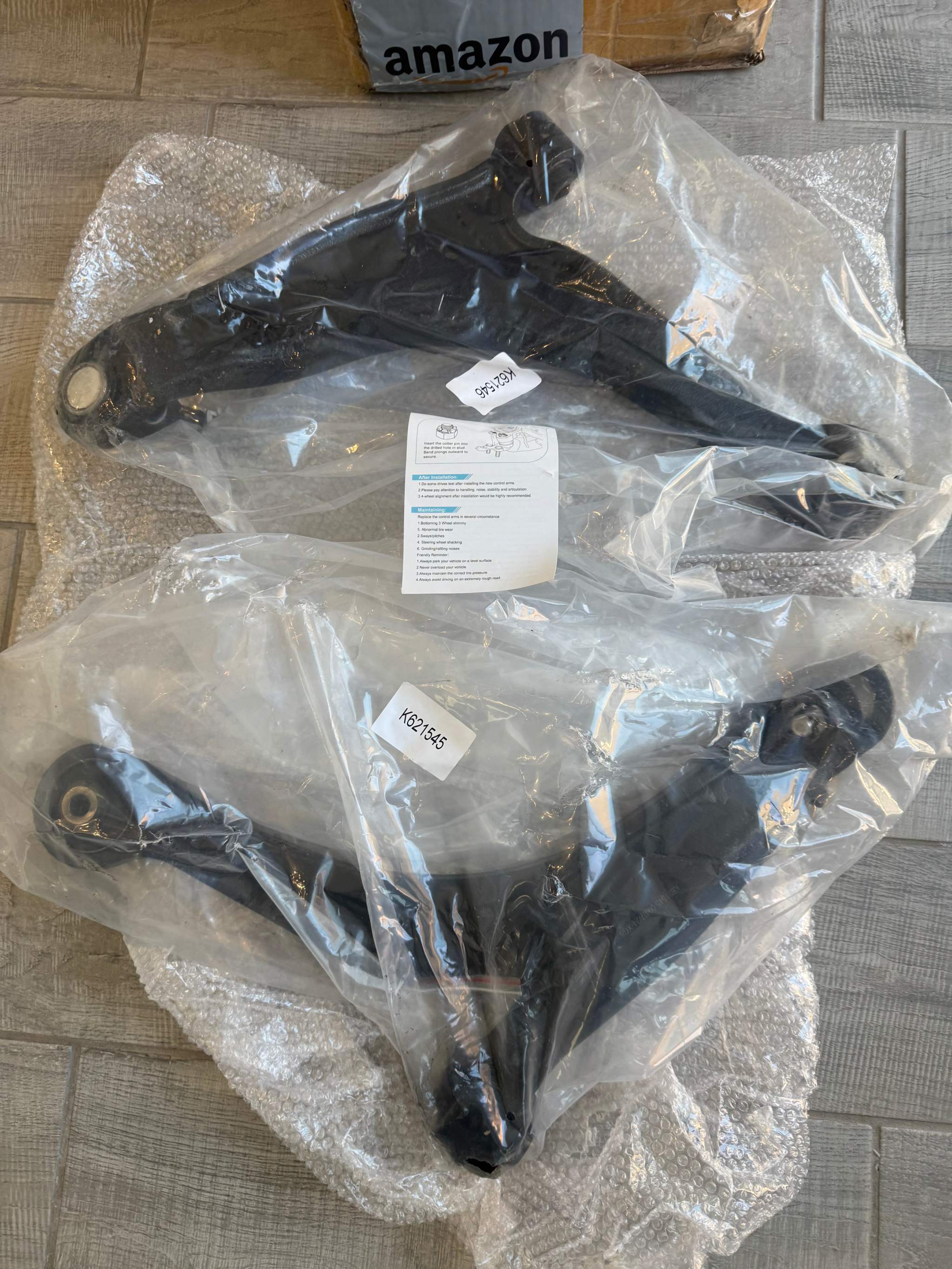 ASTARPRO - 2pcs Front Lower Control Arms with Ball Joint Assembly K621545