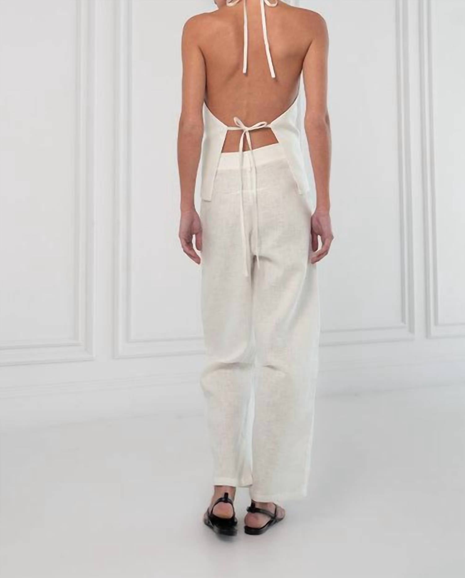 Hania Pant