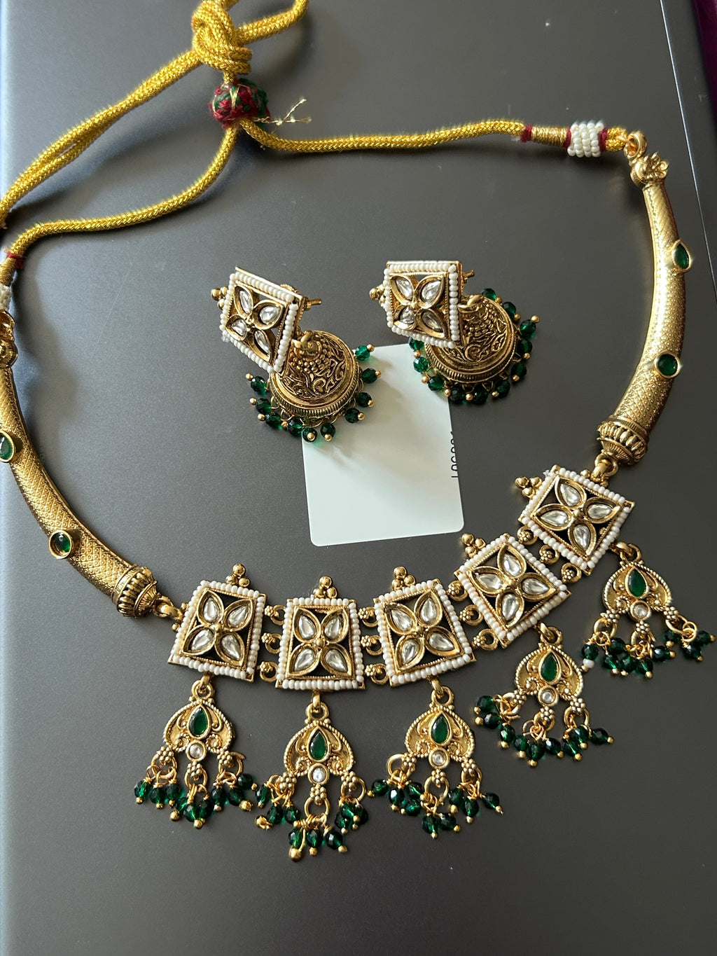 Gold look alike choker necklace set