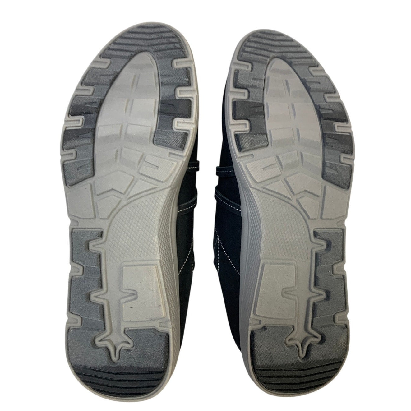 JSport Womens Size 9 Black Faux Leather Gina Slip On Memory Foam Sneaker Shoes