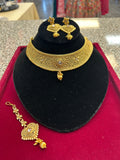 Golden choker set : one gram polish