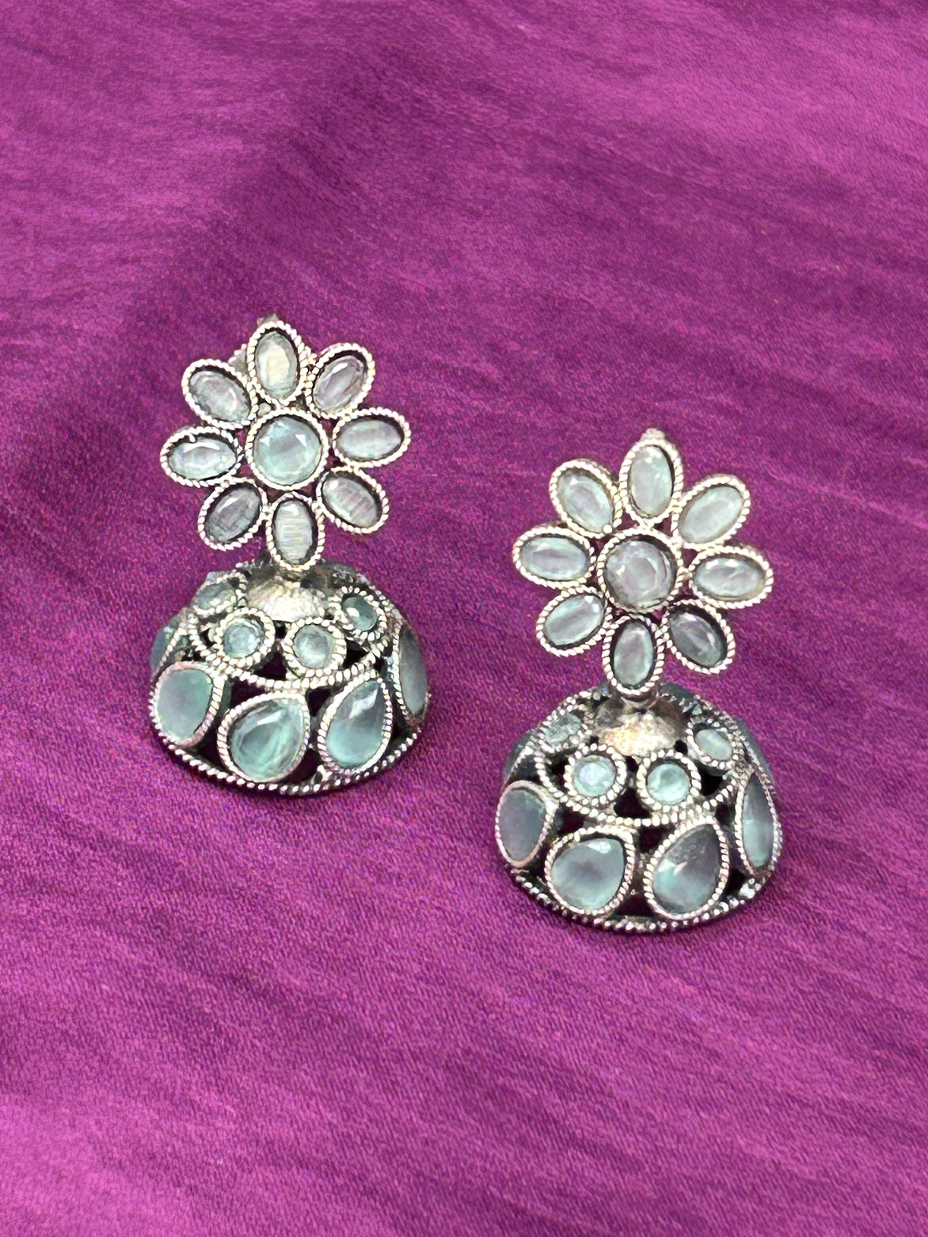 Small size jhumki
