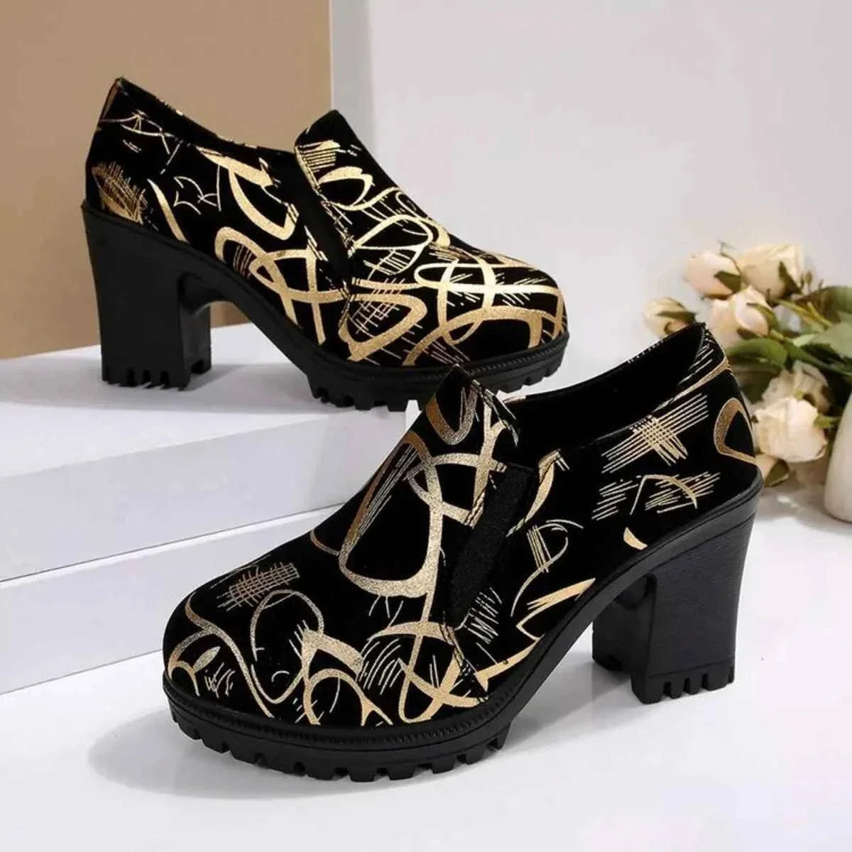 Stylish Round Toe Block : Heels Pumps