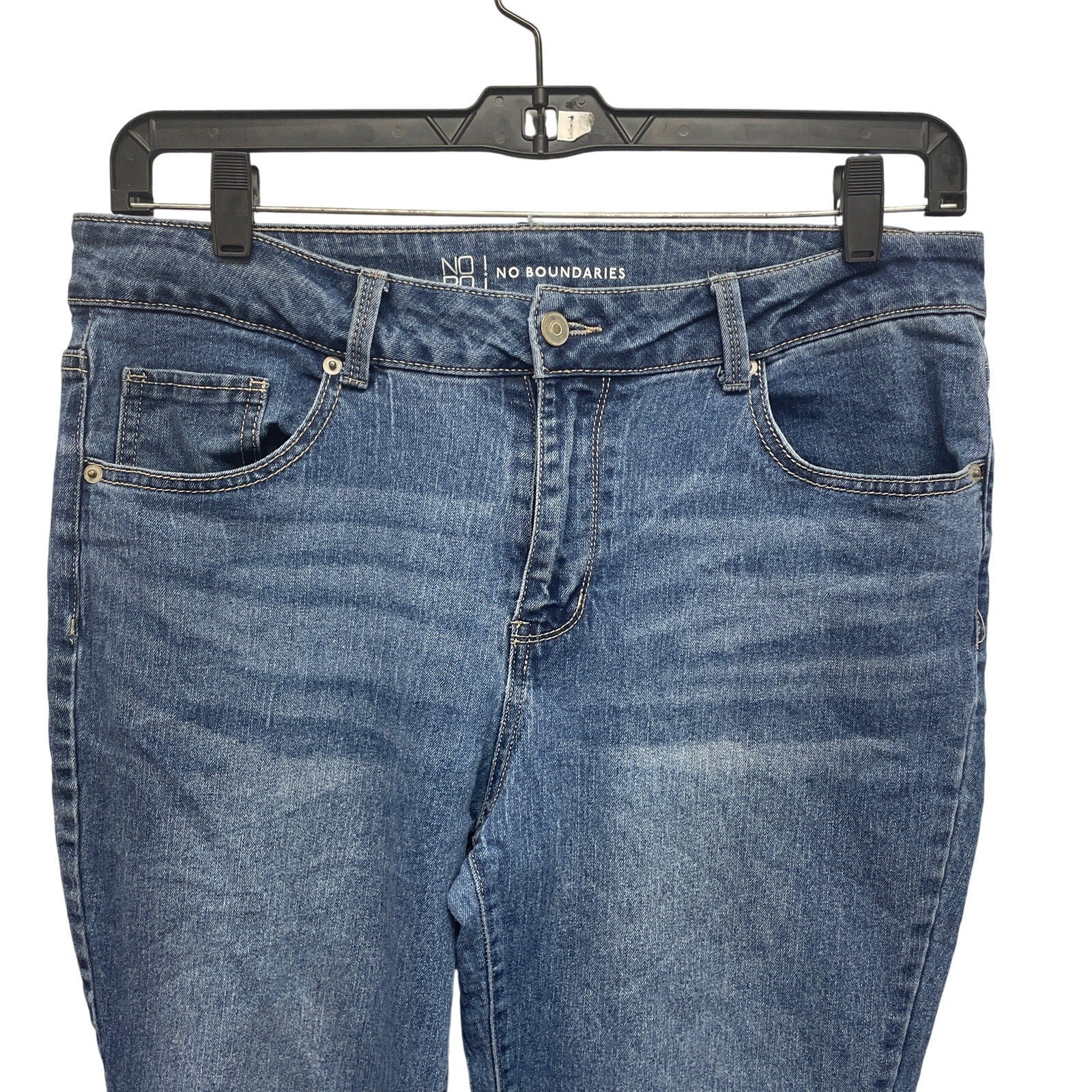 No Boundaries Juniors Size 17 Stretch Cotton Whiskered Denim Blue Jeans