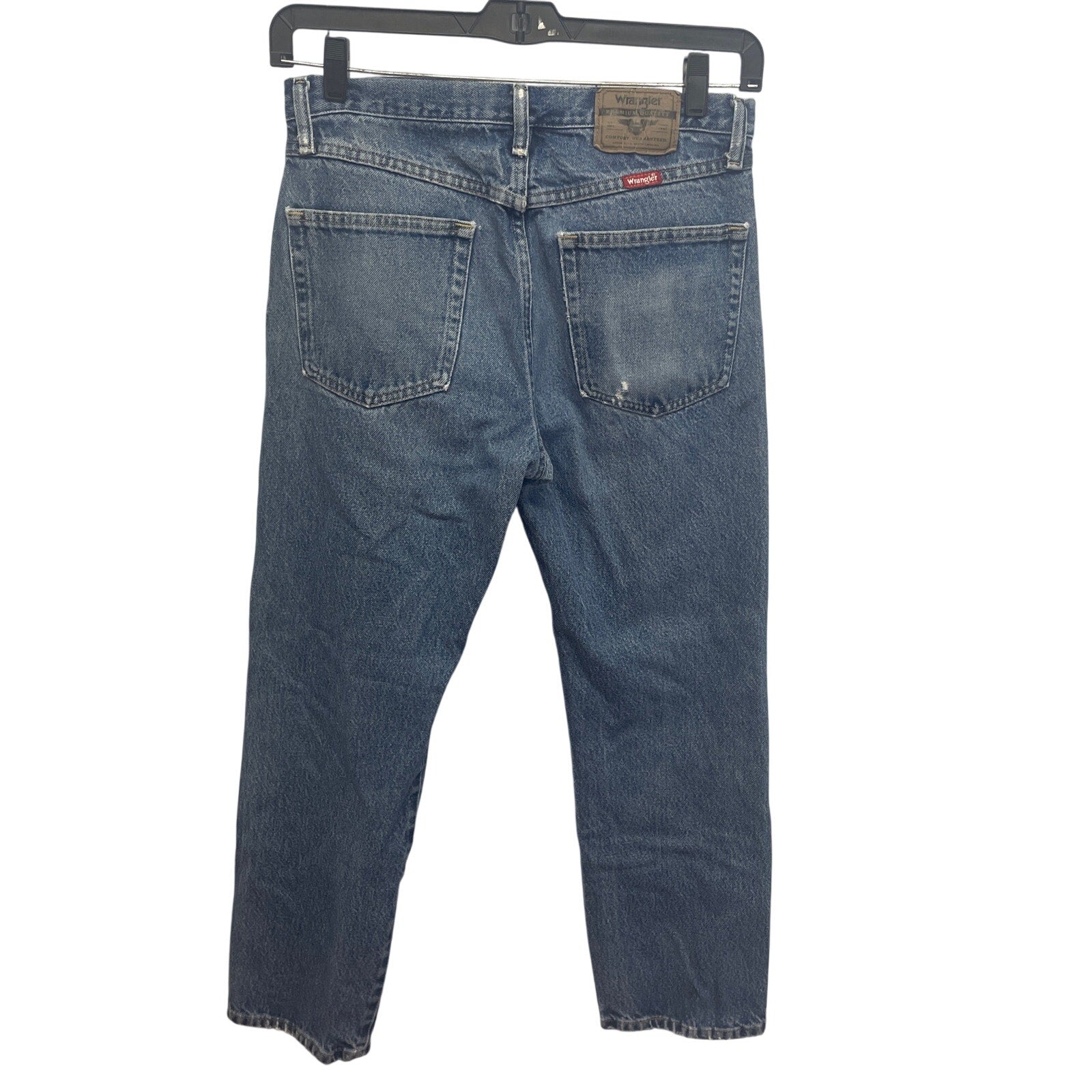 Wrangler Mens 33 X 30 100% Cotton Regular Fit Denim Blue Jeans Slight Distressed
