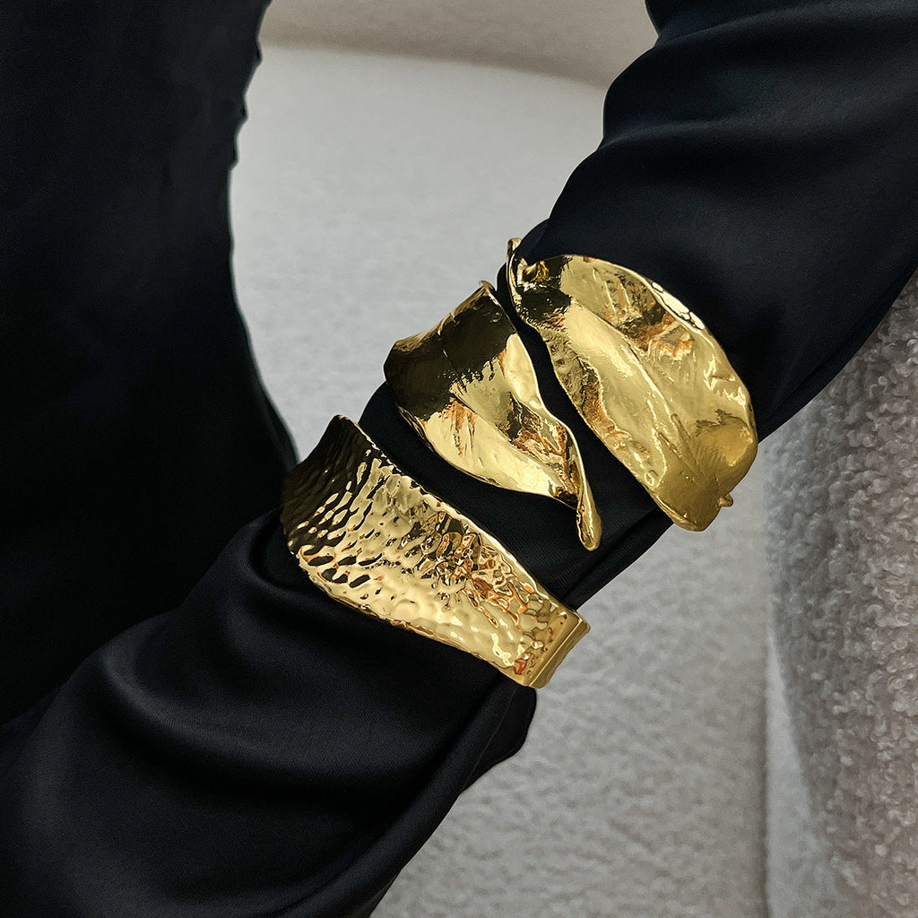 LEAF CUFF