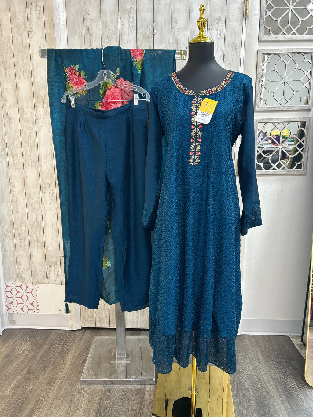 Alamzeb | chinon silk long kurtis