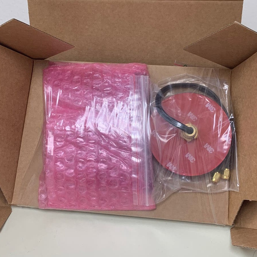 New In Box SMA Cellular LTE Modem Retrofit KU20826 Solar Panel Kit