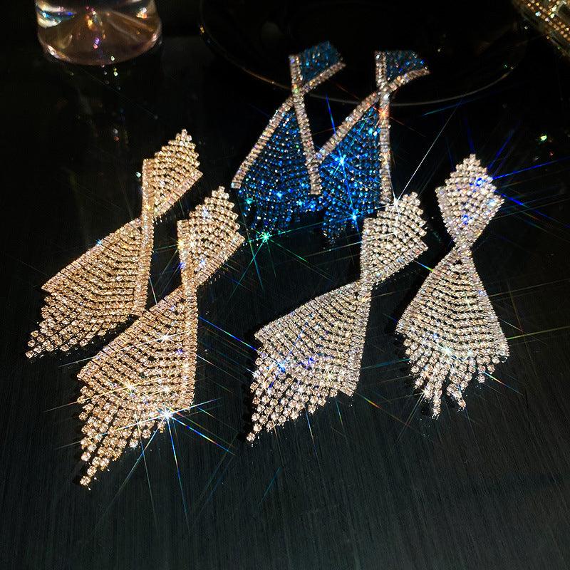 CRYSTAL CLAW
