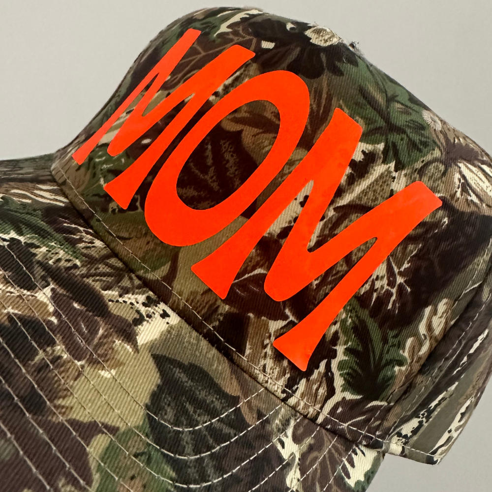 CAMO MOM ♡ printed trucker hat