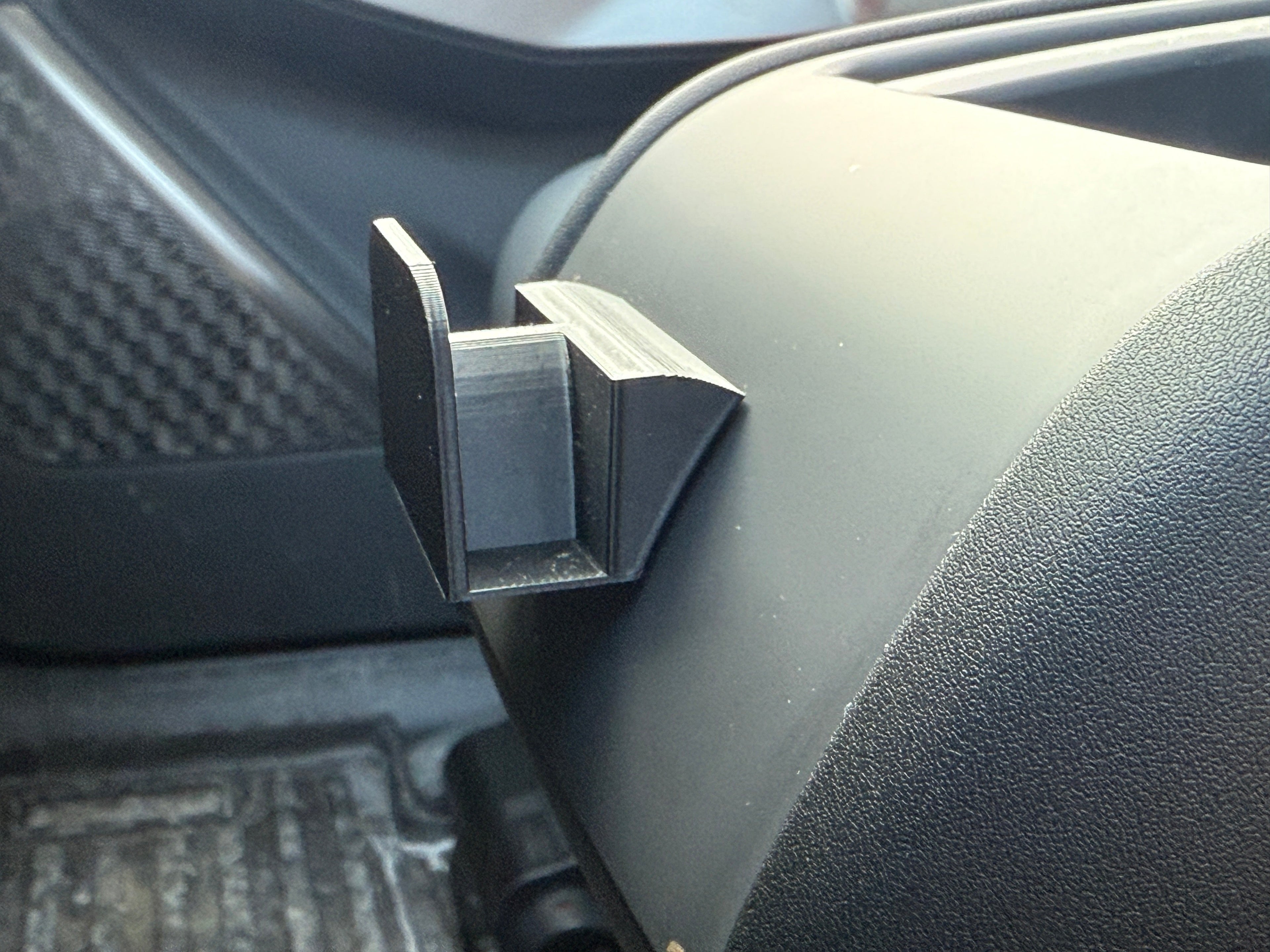 EV9 Glasses Holder