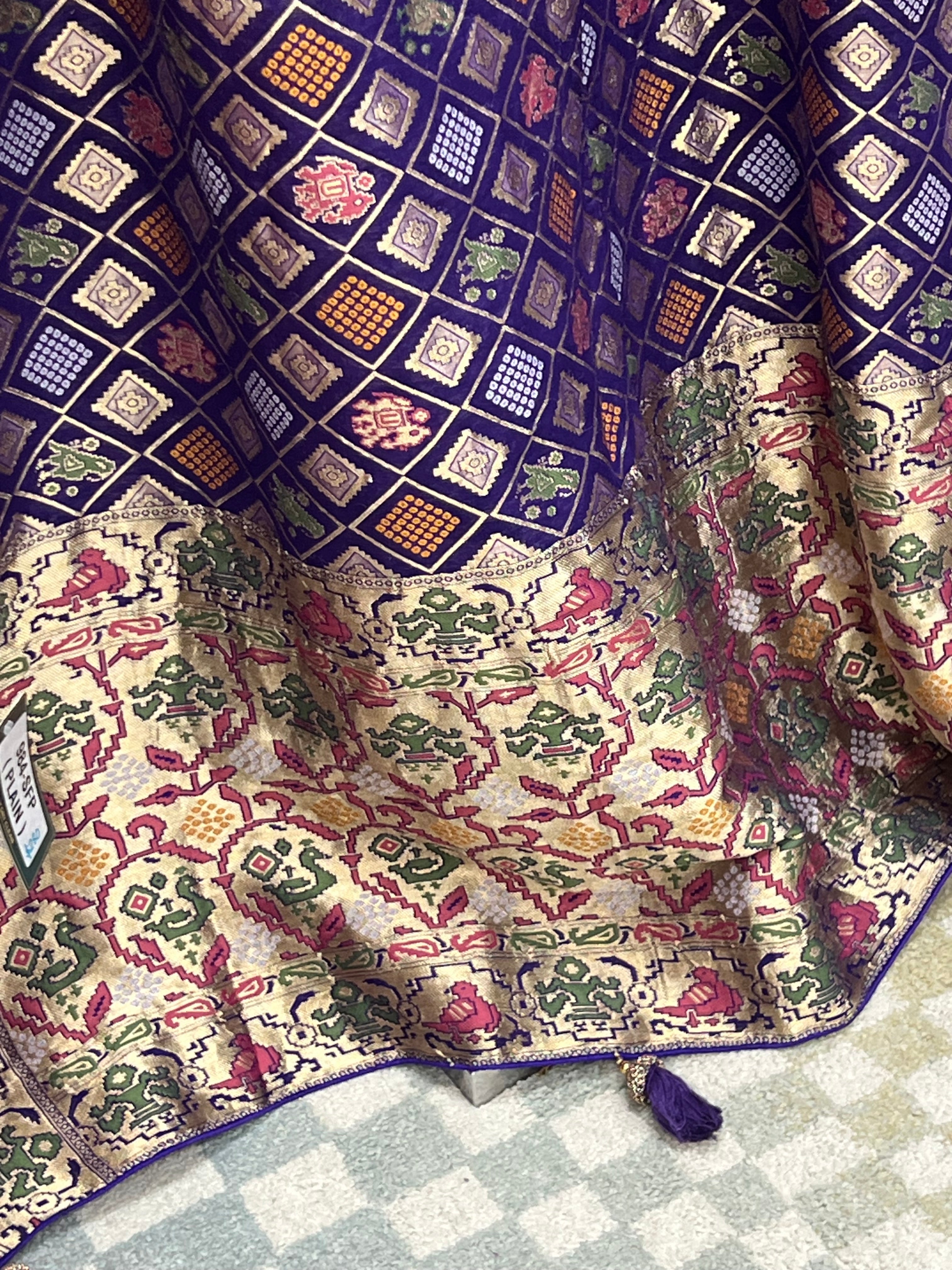 Patola bandhani saree with ready to wear blouse