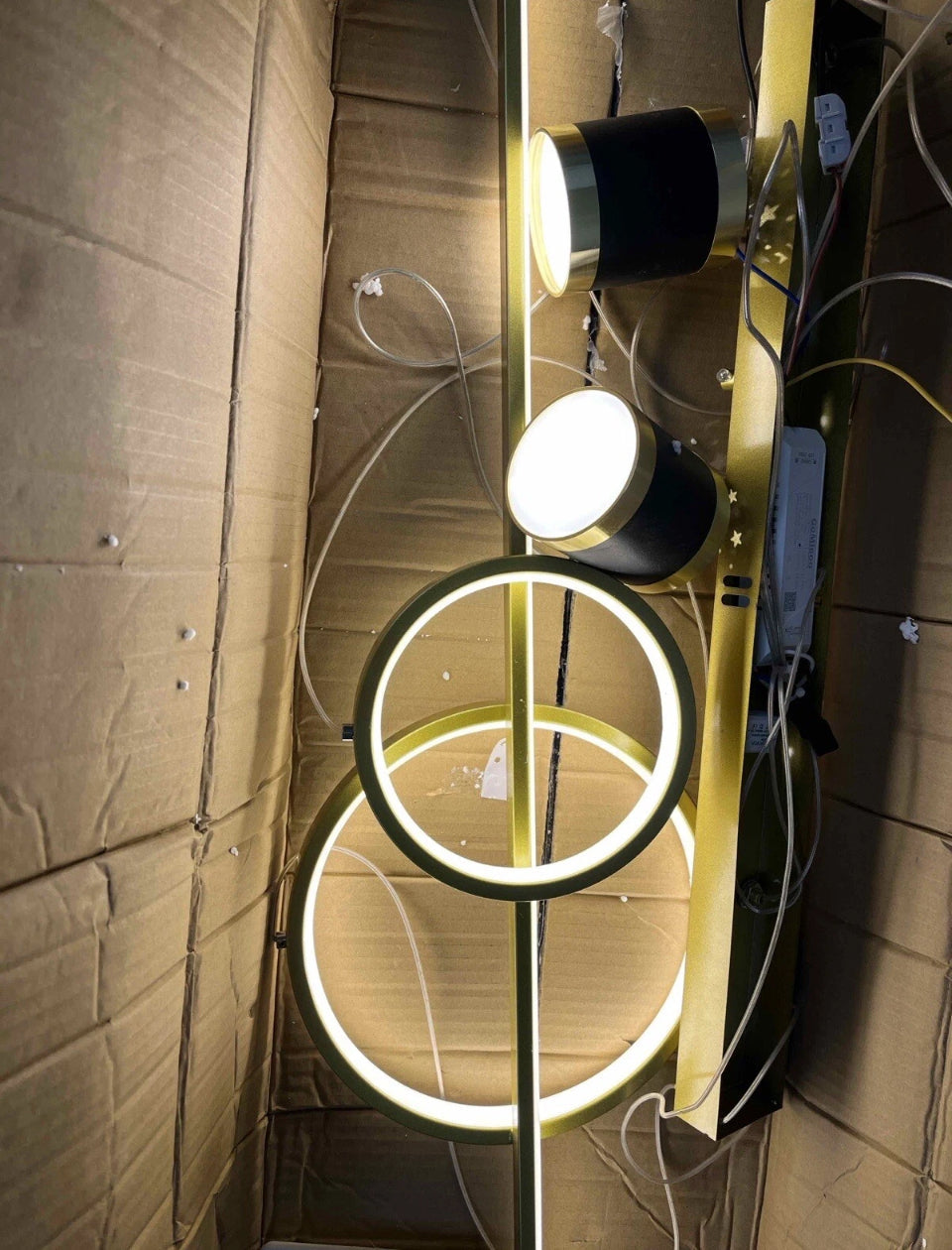 Modern Linear Led Pendant Light,dimmable Led Chandelier With Spotlights