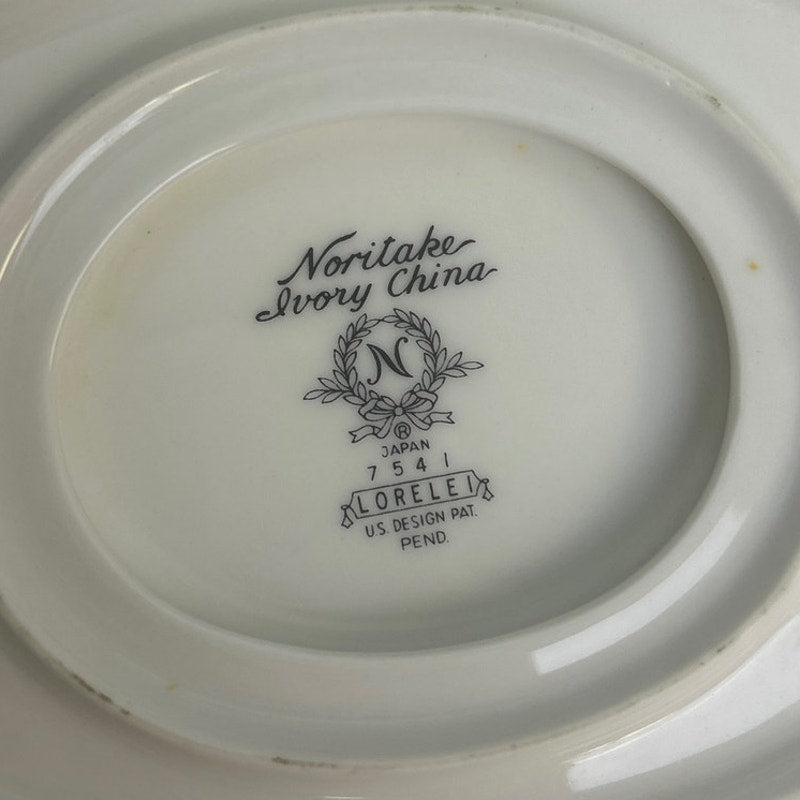 White Floral Noritake Ivory China Lorelei Attached Gravy Boat Saucer Silver Rim