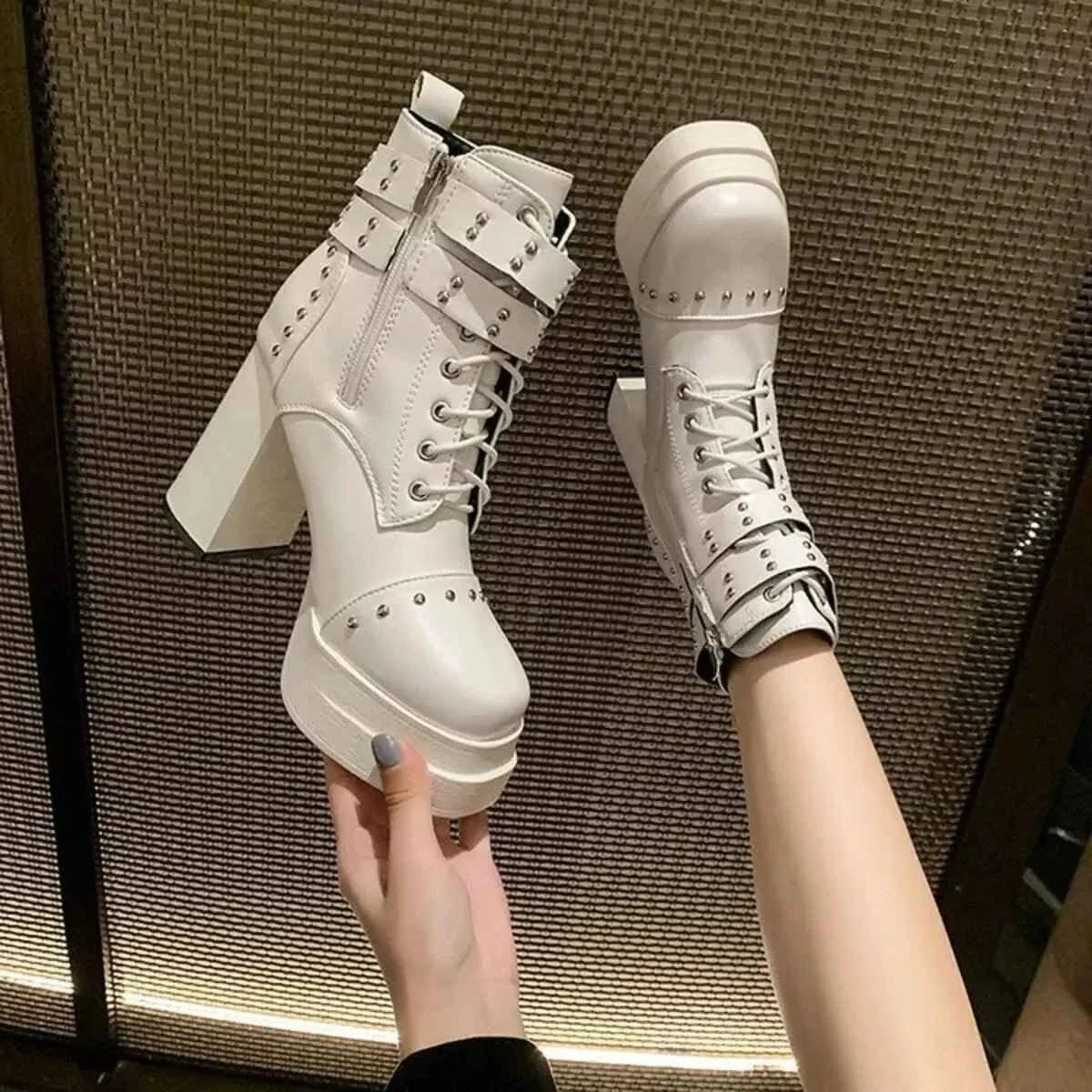 Elegant Round Toe Block : Heels Boots