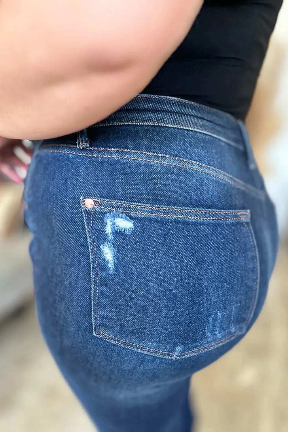 Full Size High Waist Rigid Magic Heavy Destroy Straight Judy Blue Jeans