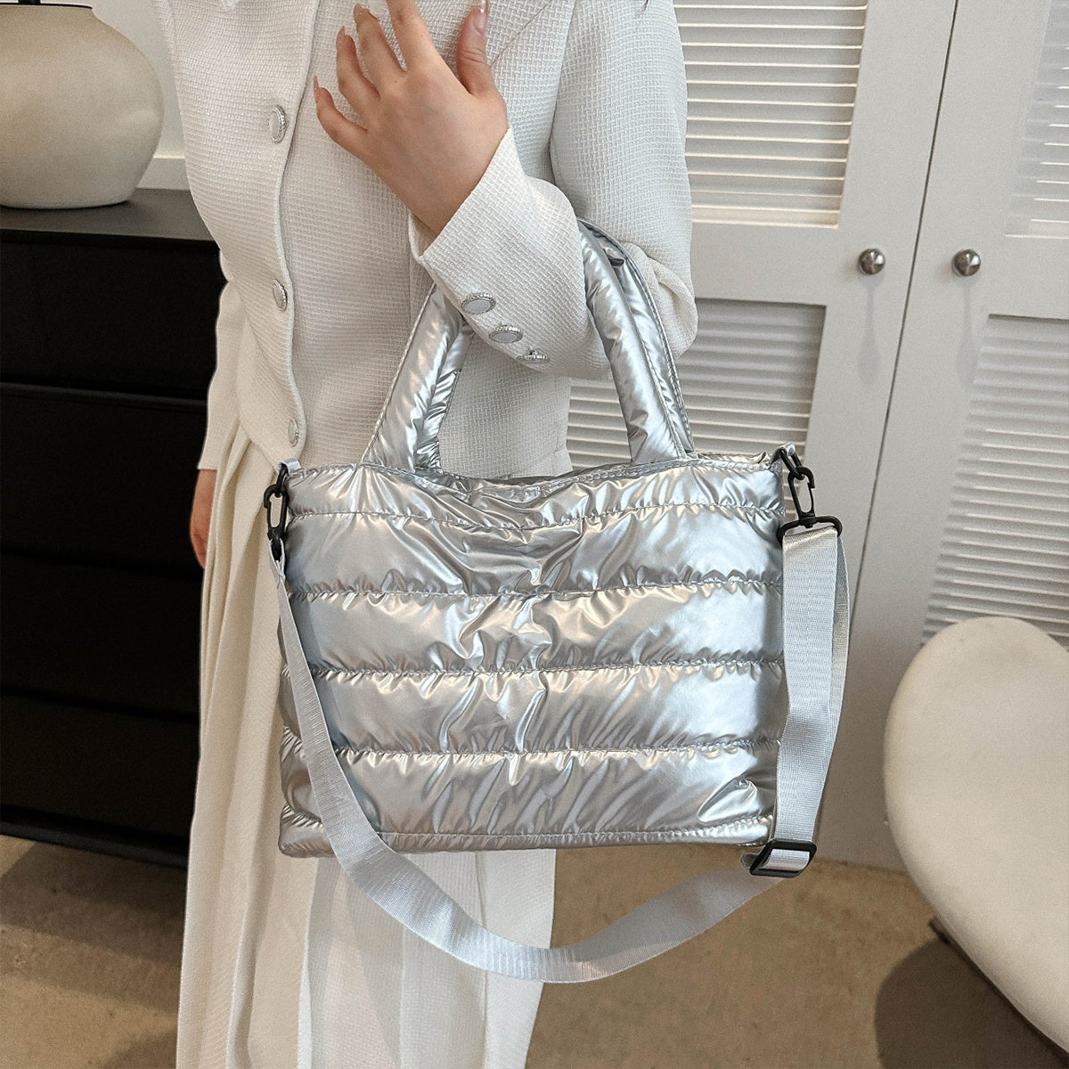 Large Capacity Quilted Crossbody Bag with Multi-Tiered Pockets