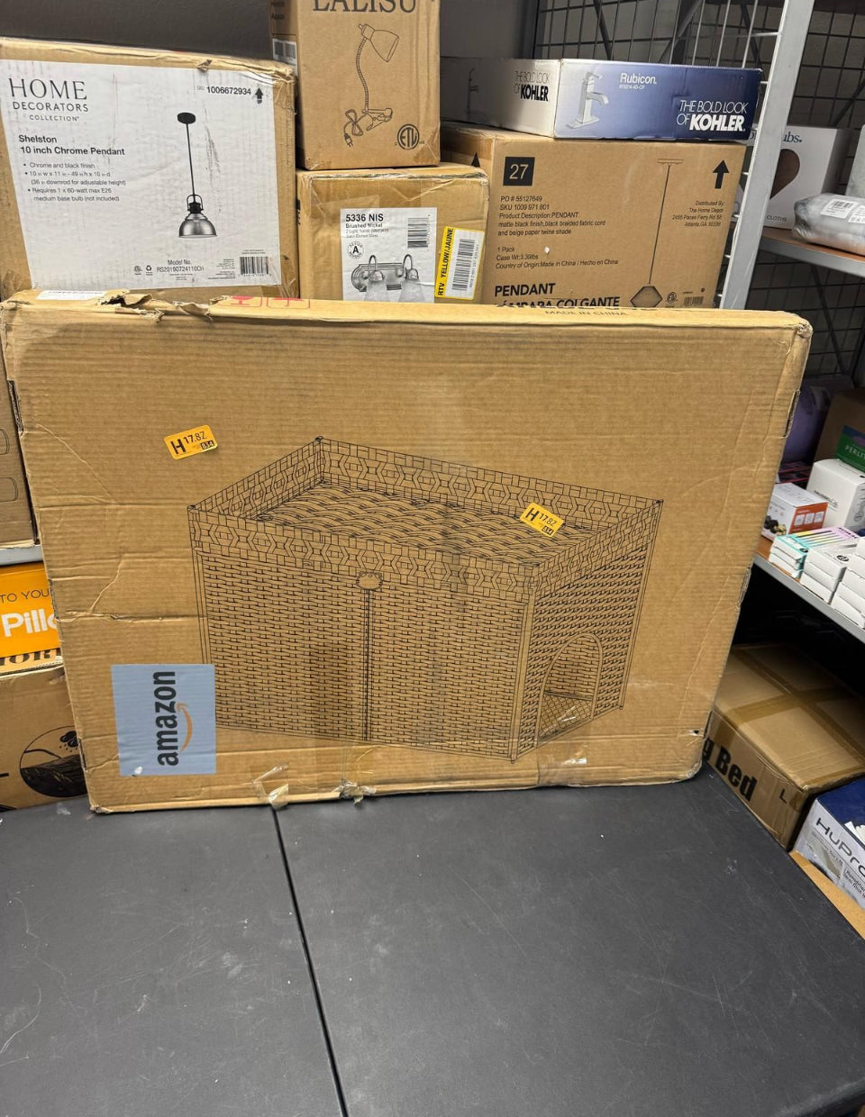 Brand New SETVSON Cat Litter Box Enclosure Furniture, Handwoven Rattan Hidden Litter Box with Mat, Large Space Cat House with
2 S-Shaped Hooks 30.3 x 18.3 x 24.4 Inches, Indoor for Living Room Apartment White
PABLO