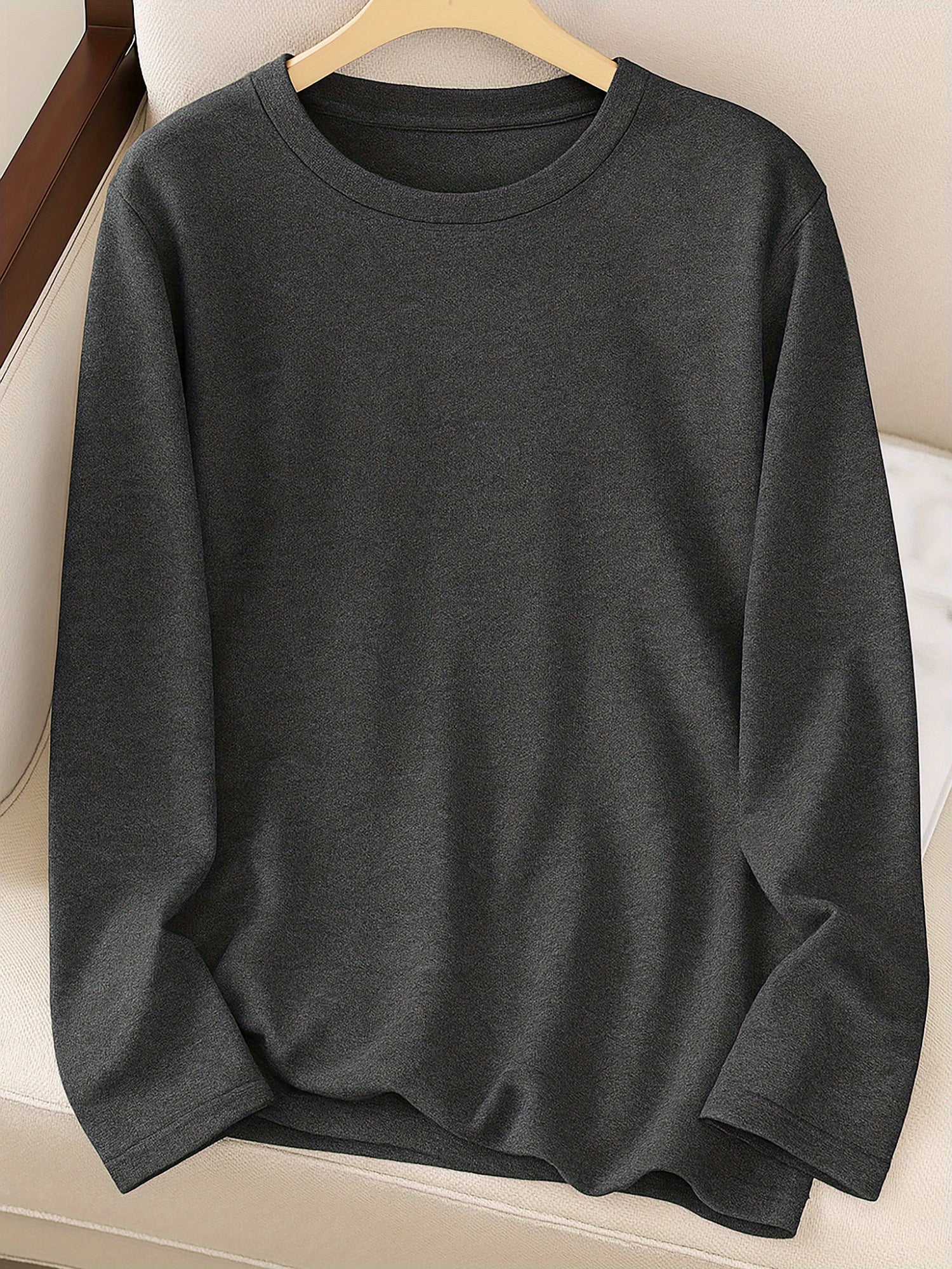 Women's Breathable Soft Stretch Round Neck Long Sleeve T-Shirt -
