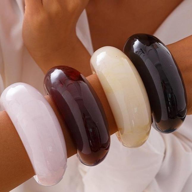 CHUNKY RESIN