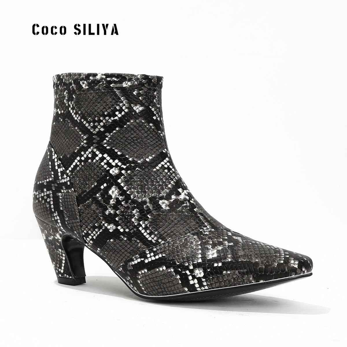 Elegant Large Pointed Toe : Thick Heel Boots