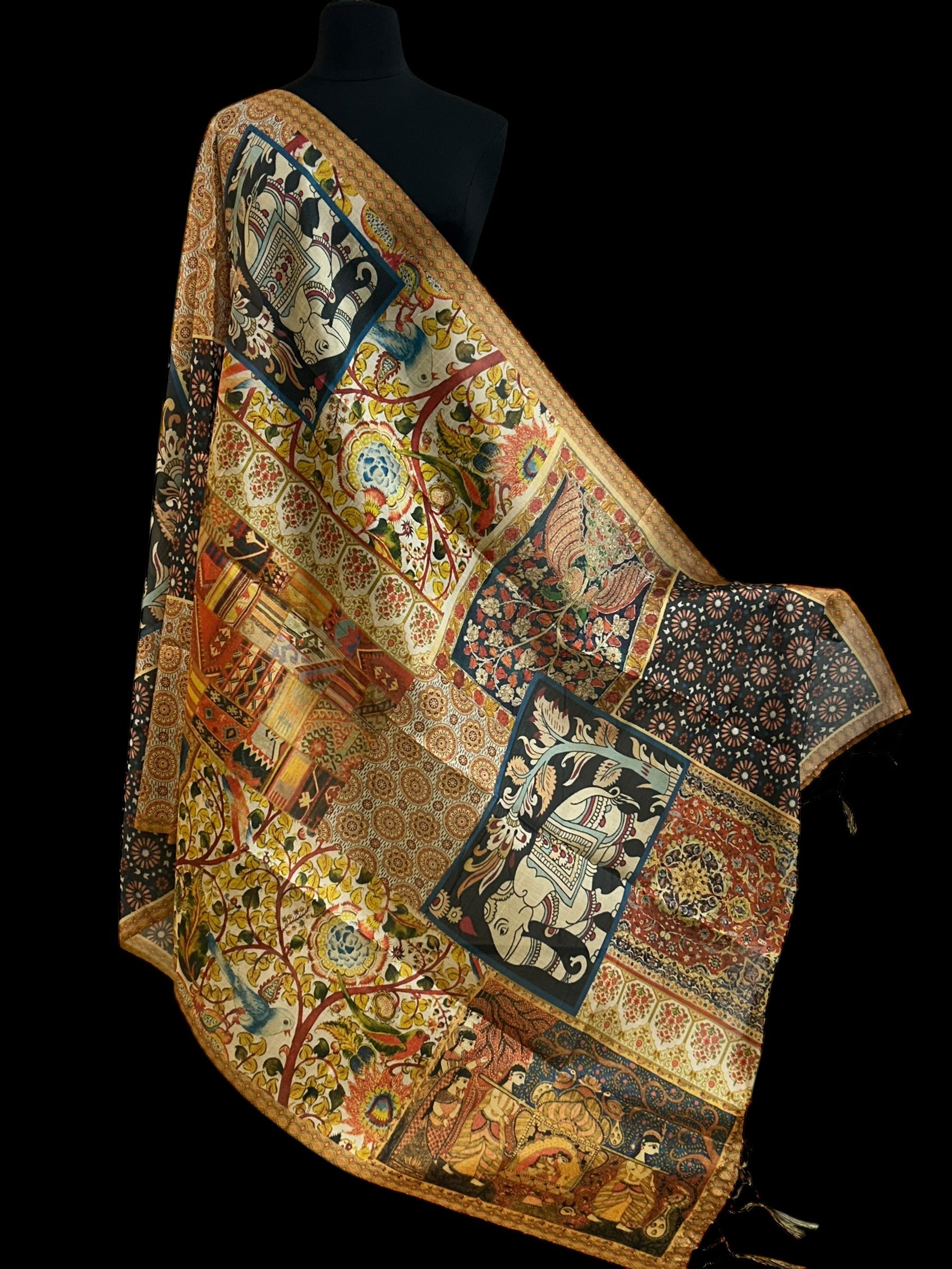 Kalamkari print dupatta