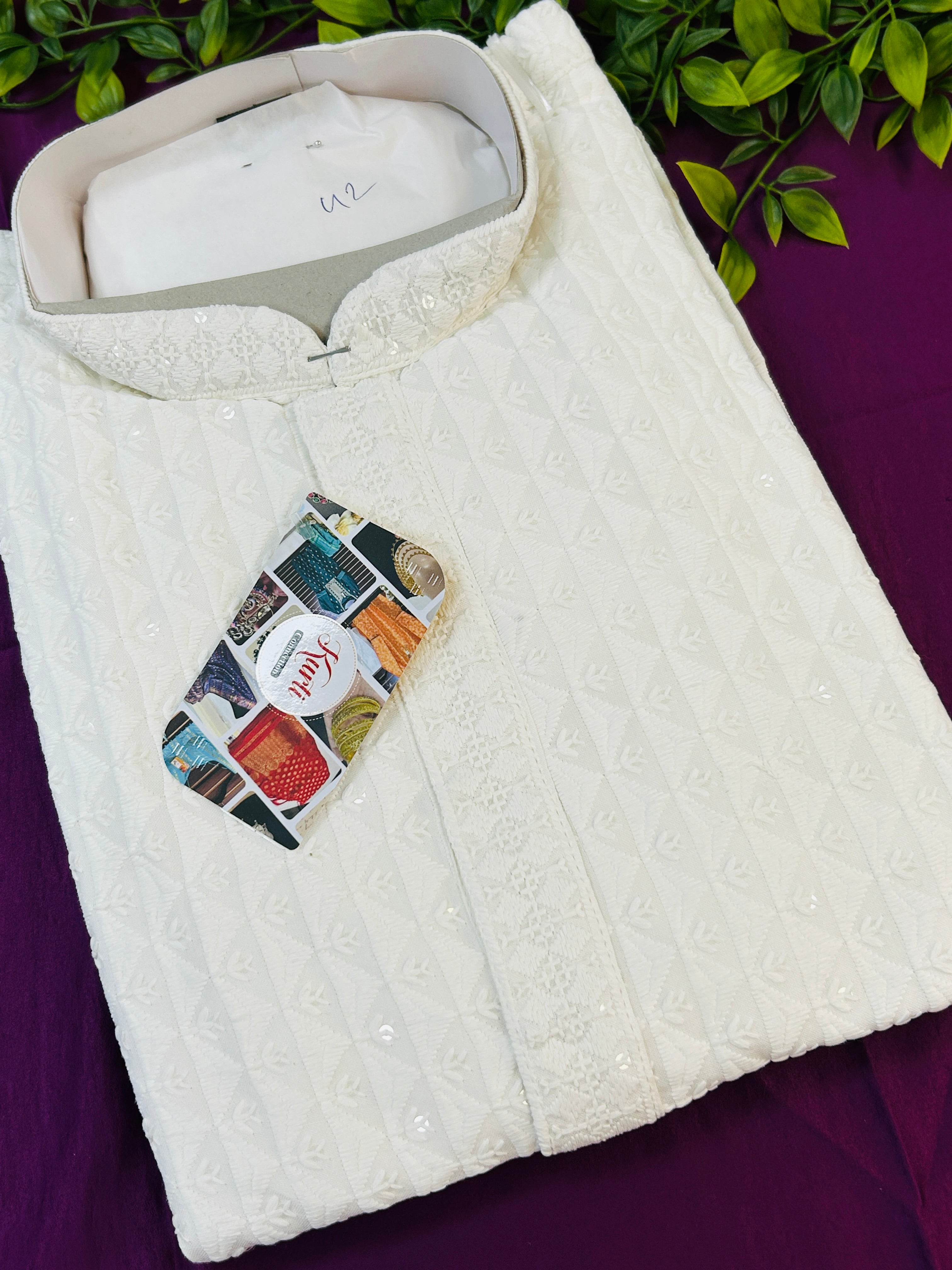 White chikankari short kurta