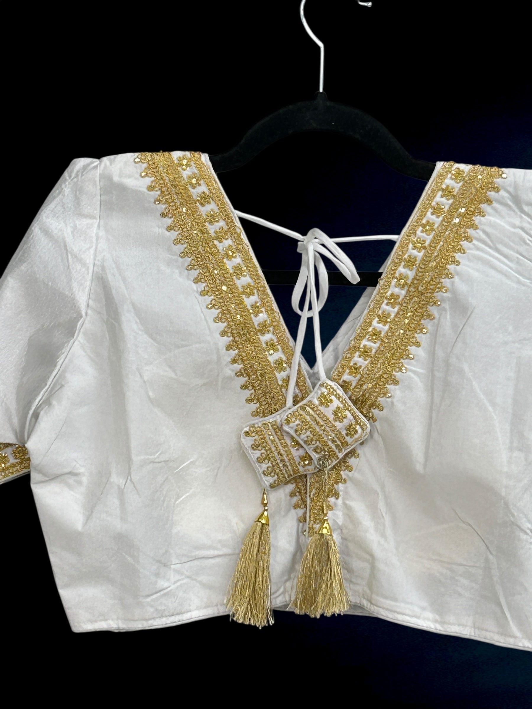 Silk blouse : back hook blouse