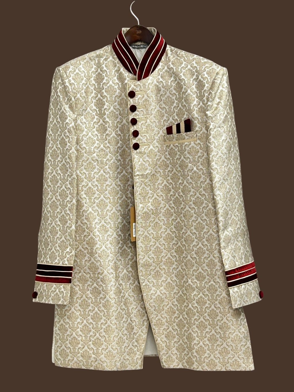 Size 40 : jodhpuri set with Maroon pant