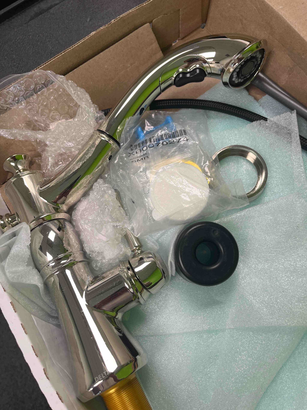 Delta 4197 PN DST Cassidy Single Handle Pull Out Faucet