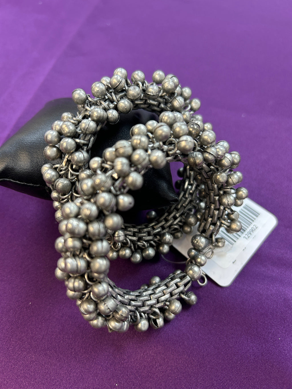 Bracelets : oxidized silver