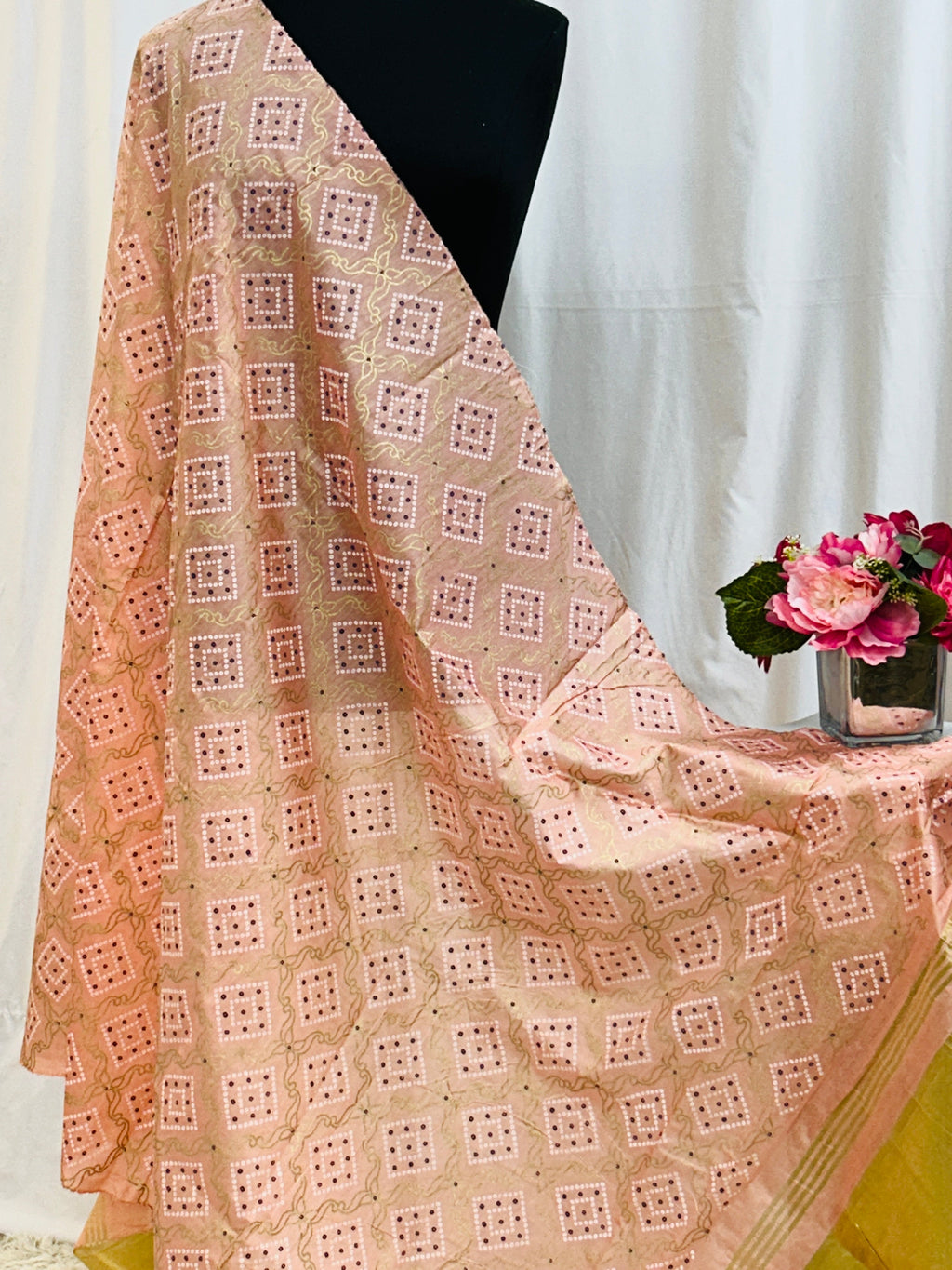 Gajji silk dupatta : light pink