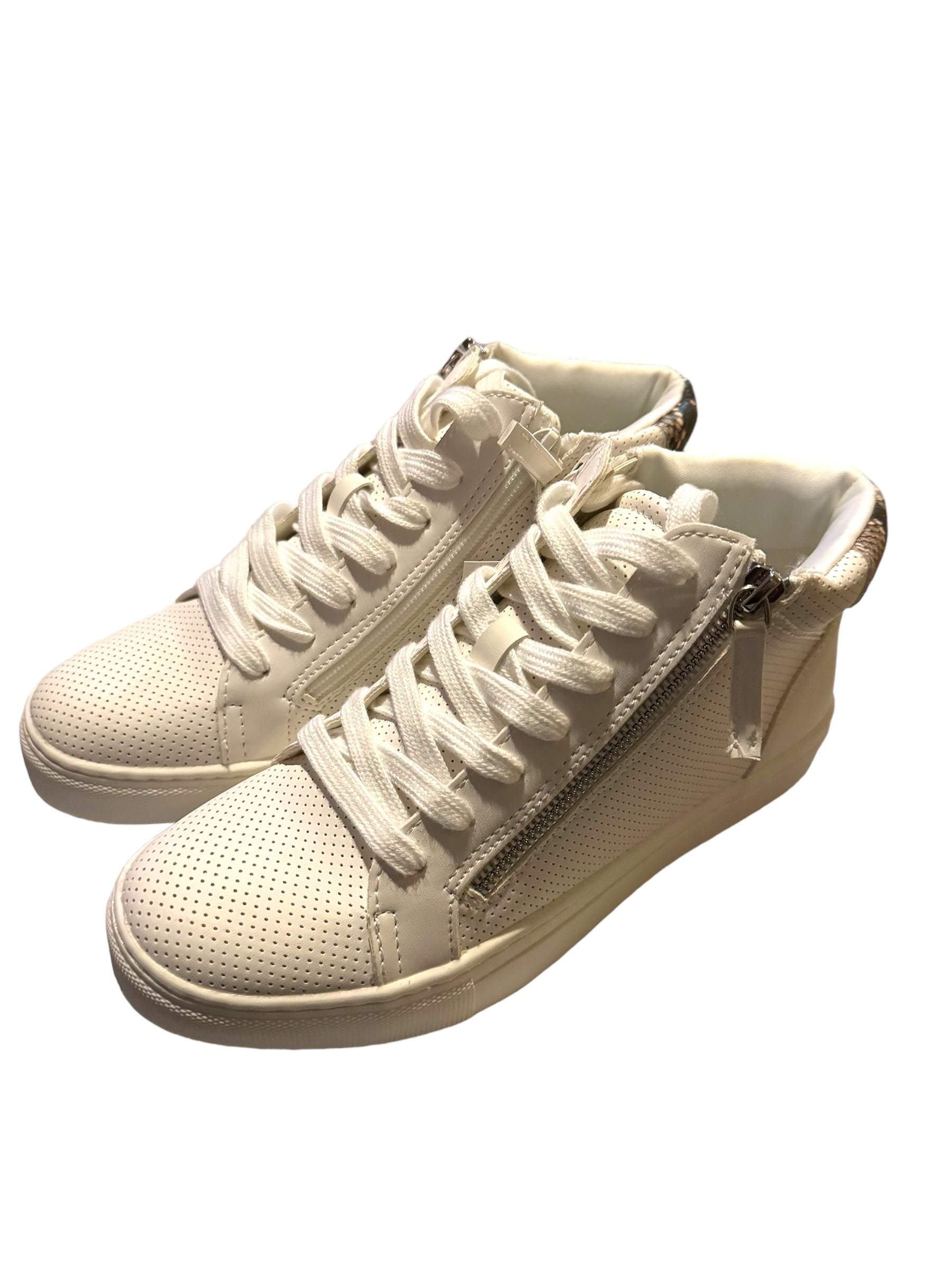 Universal Thread Brooklyn Lace Up Sneakers NEW Size 8.5 White