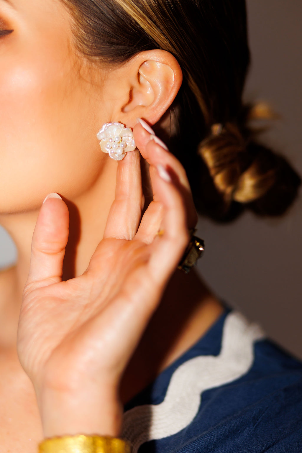 Magnolia Pearl Stud