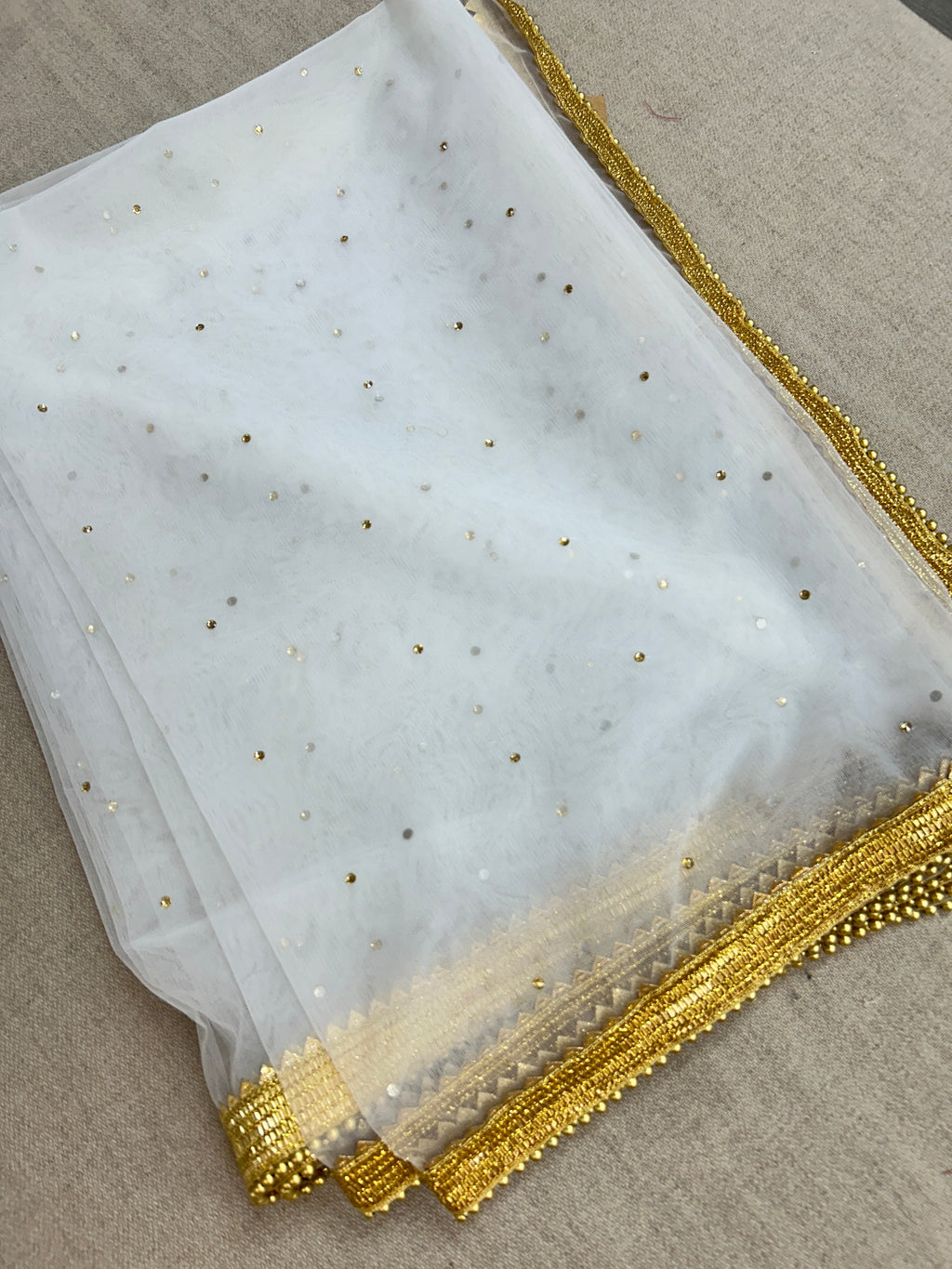White net dupatta