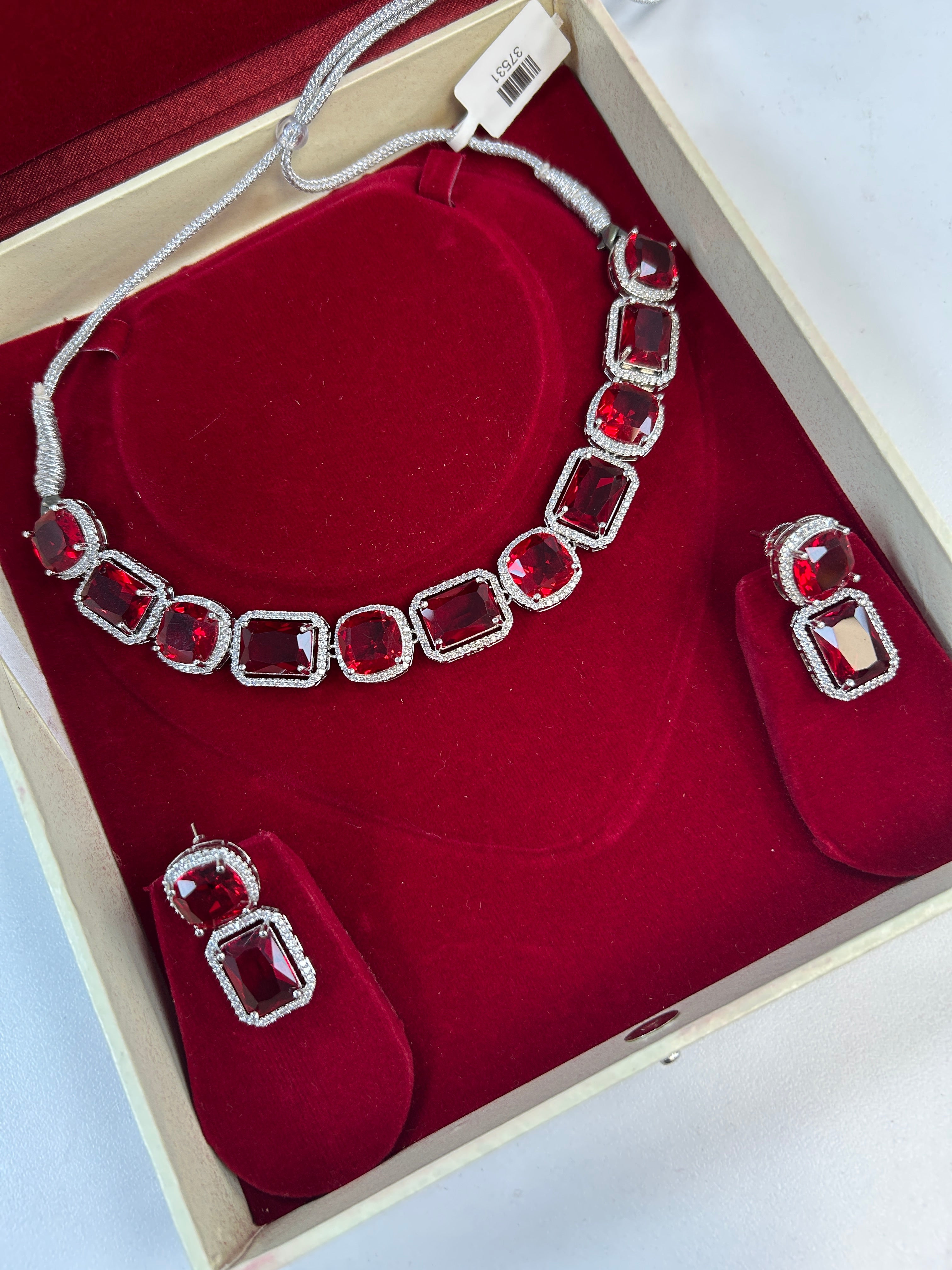 Red AD choker set : necklace set