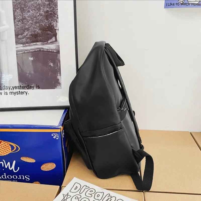 Elegant Leather Backpack Bag : With Fancy Zipper