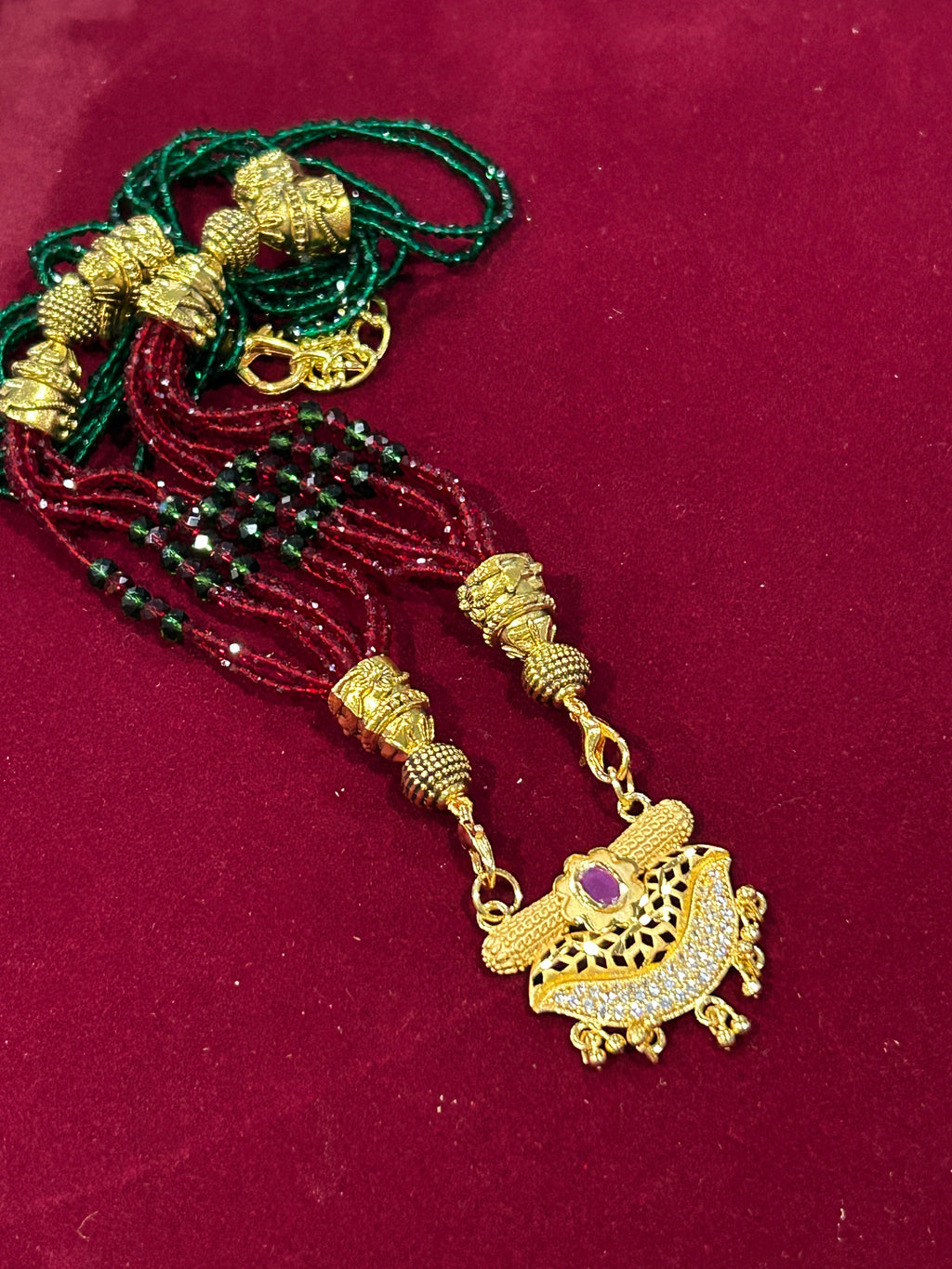 Pendant set