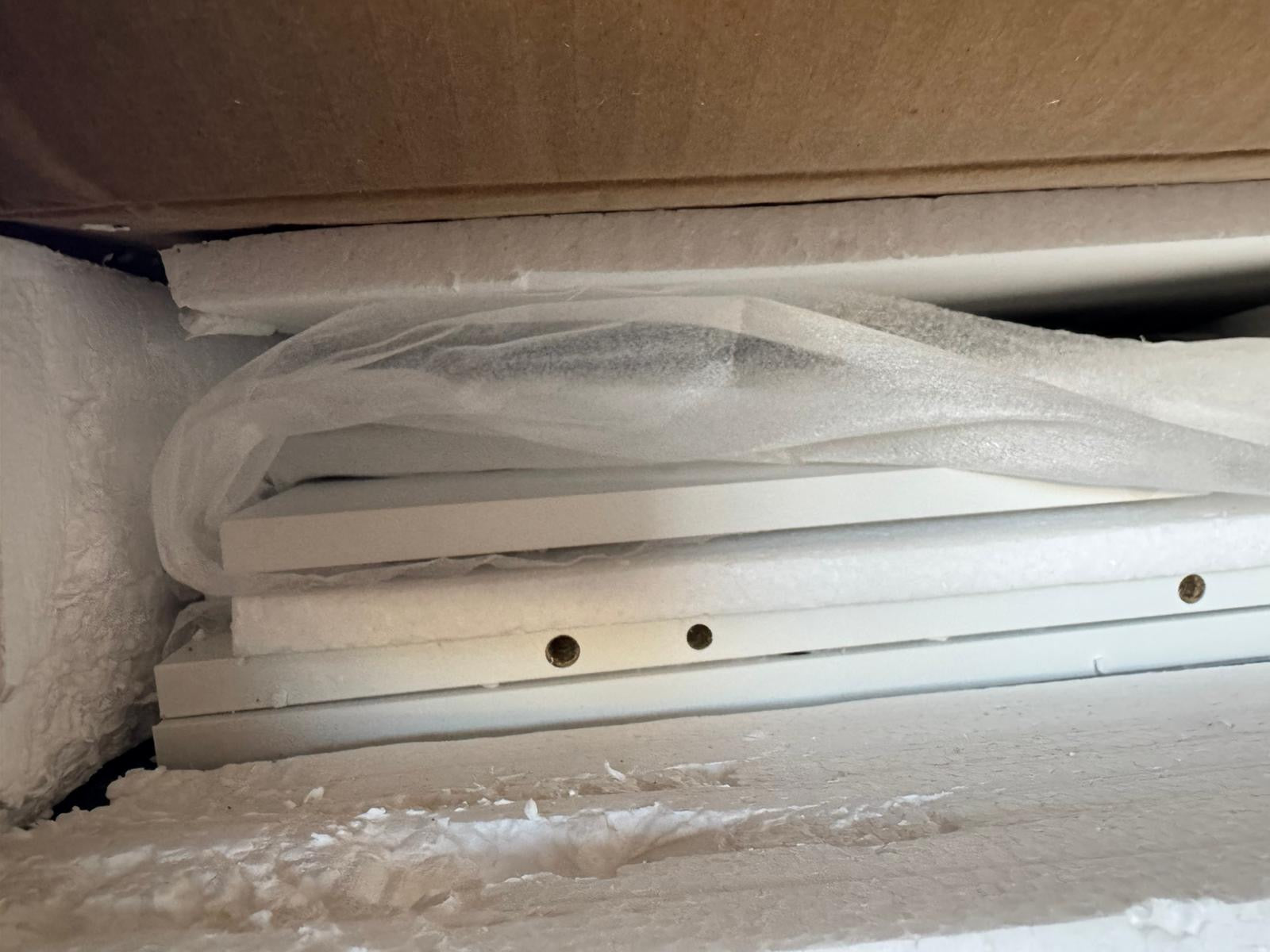 Open Box Bestier Cat Litter Box Enclosure
