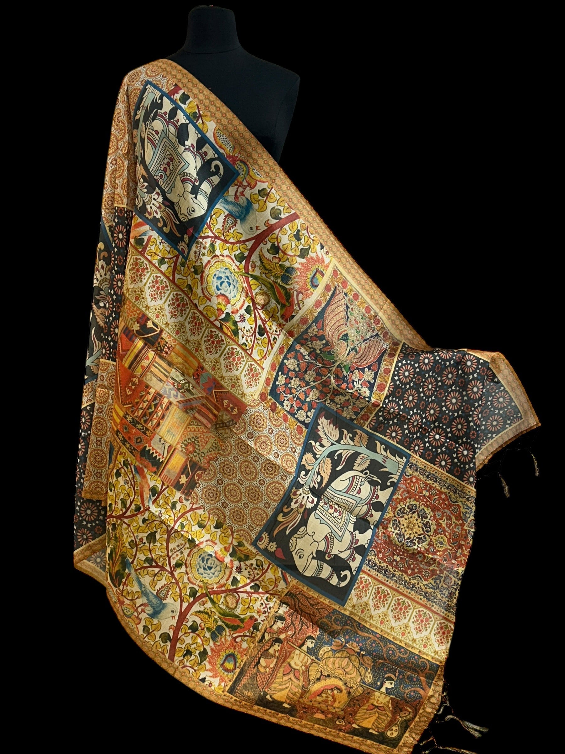 Kalamkari print dupatta