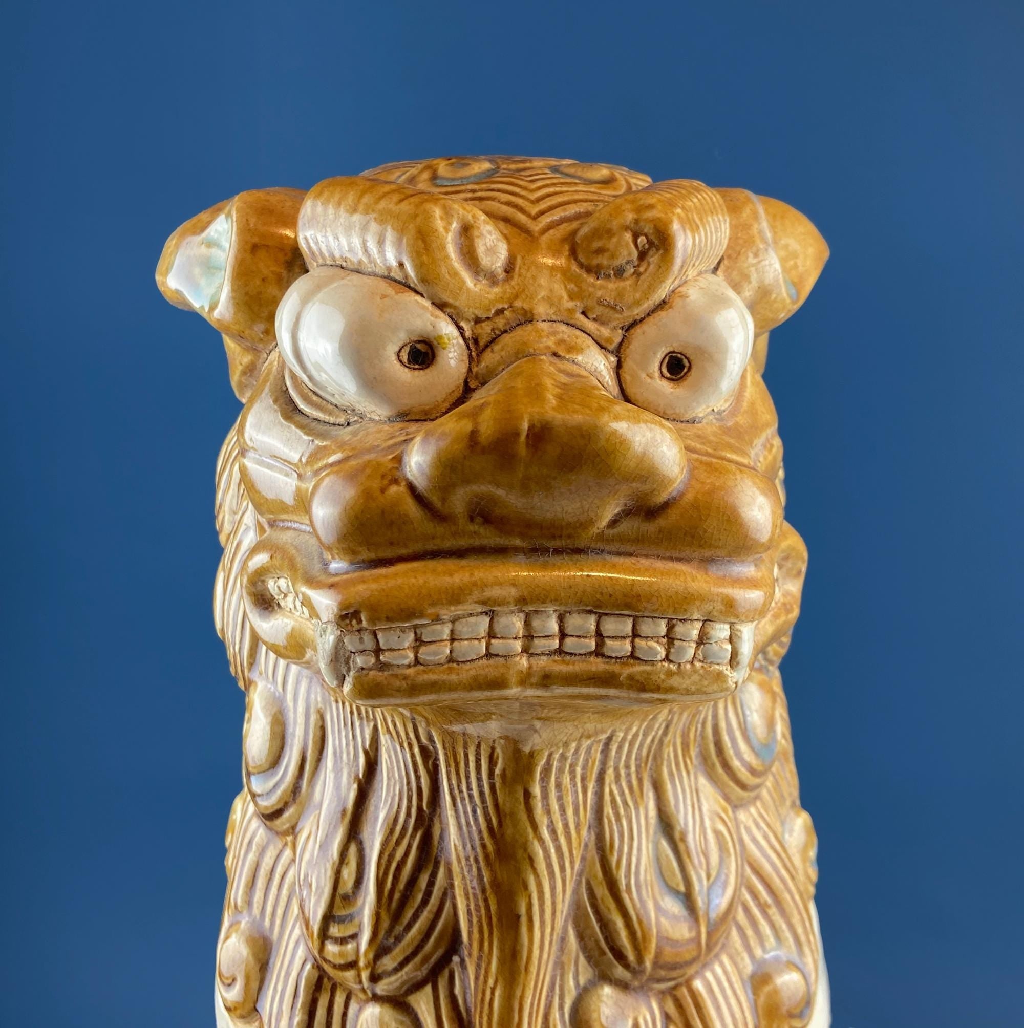 XL Chinese Style Guardian Foo Dog. Glazed Gold & Beige Standing Statue of Animal. Symbolic of Protection. Ethnic Home Art Decor.