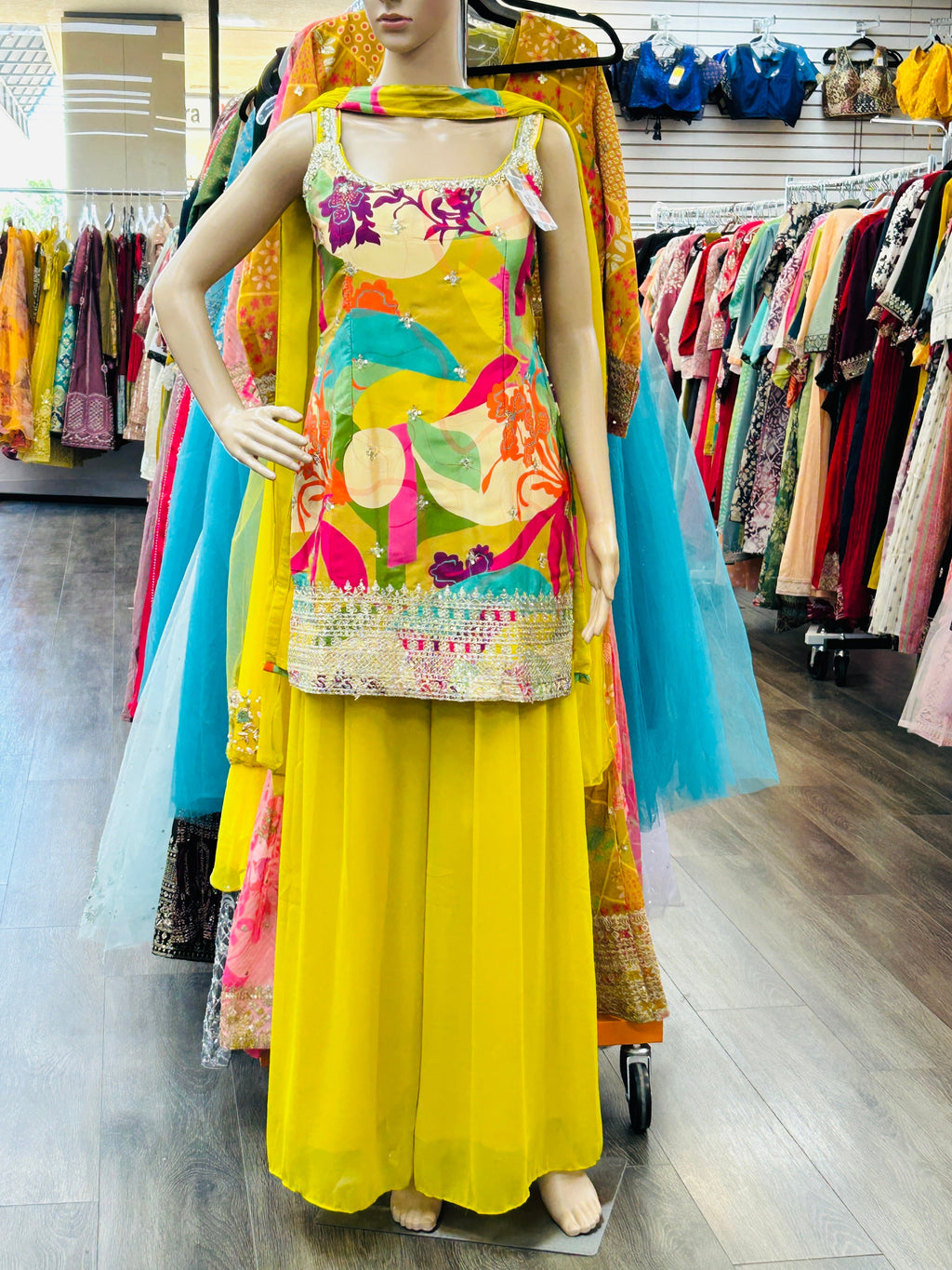 Shivi : sharara set
