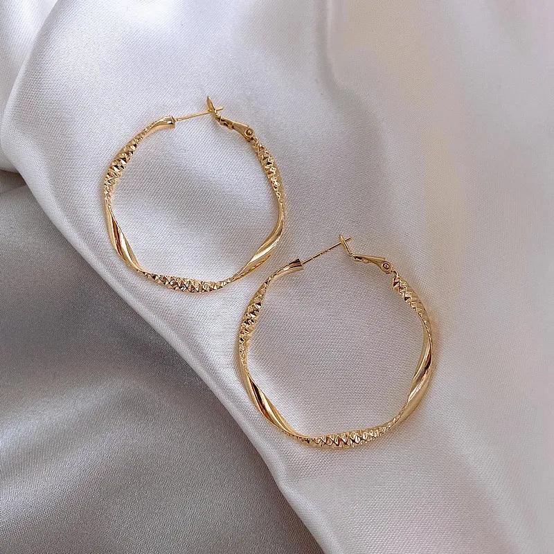 Minimalist Hoop Earrings