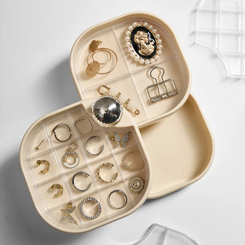HELLO LUXE
