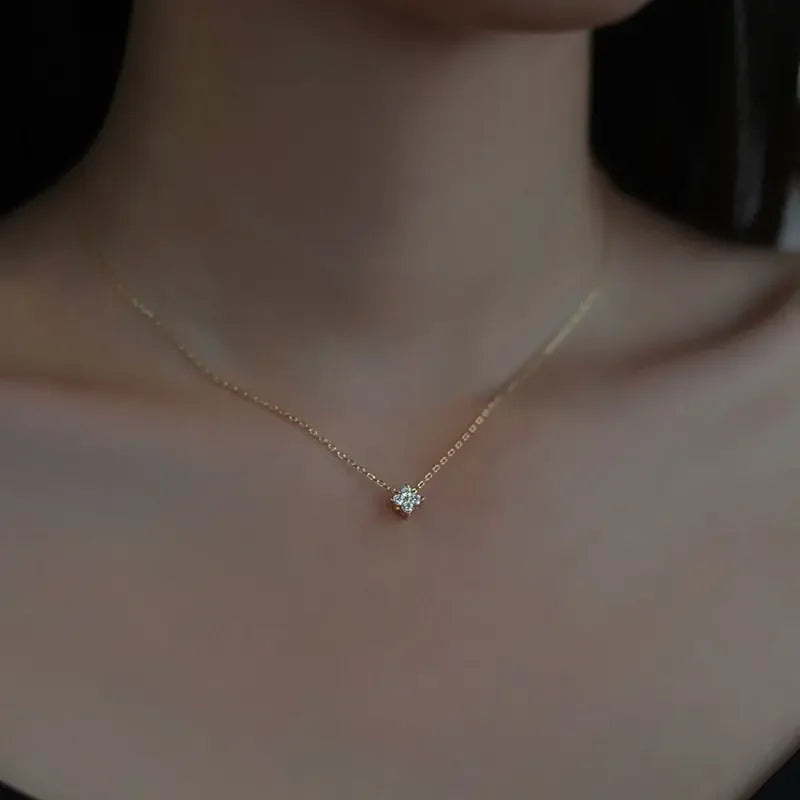 LUX 925 Sterling Silver Clover Pendant Necklace