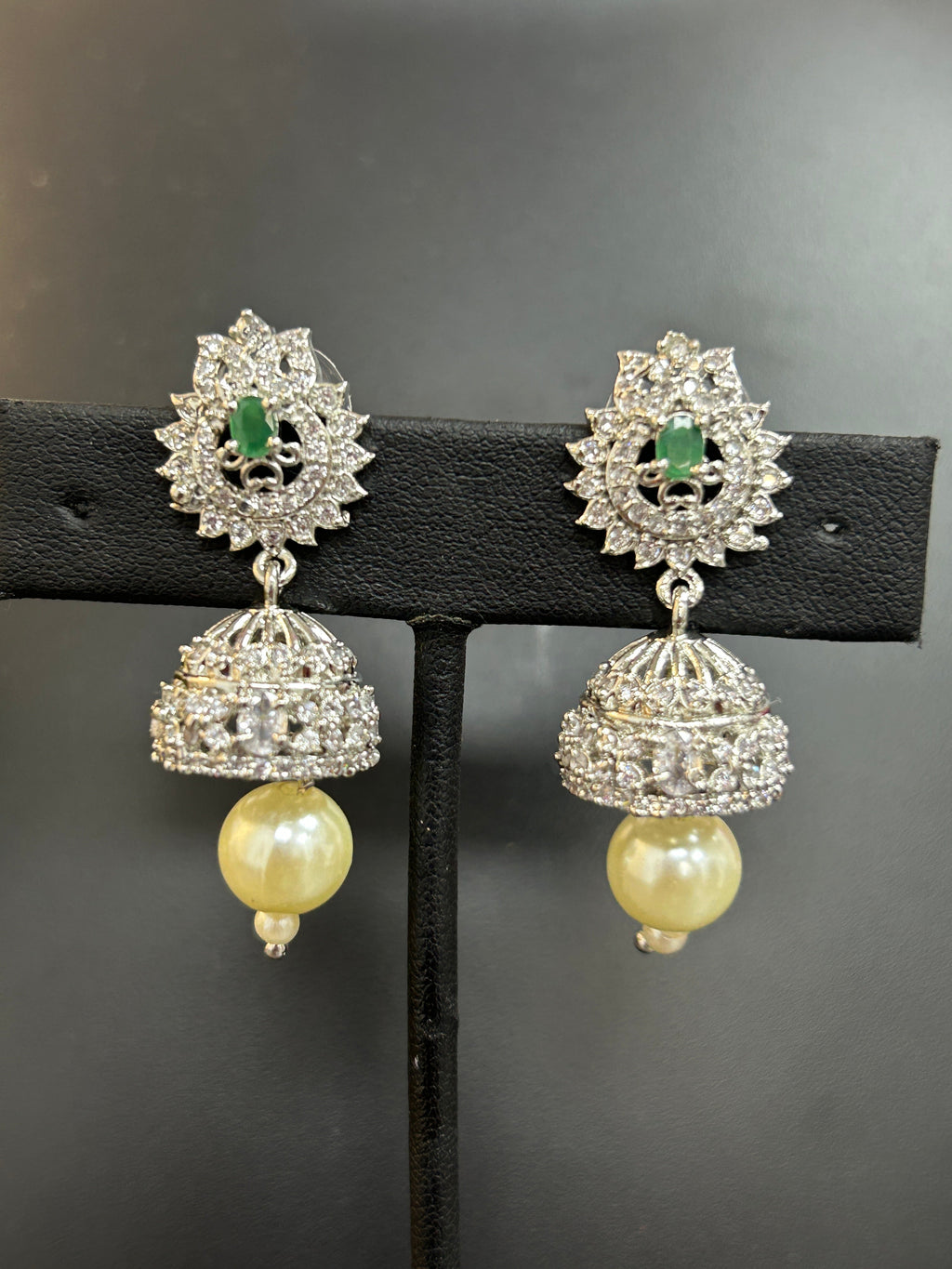 Small size jhumki