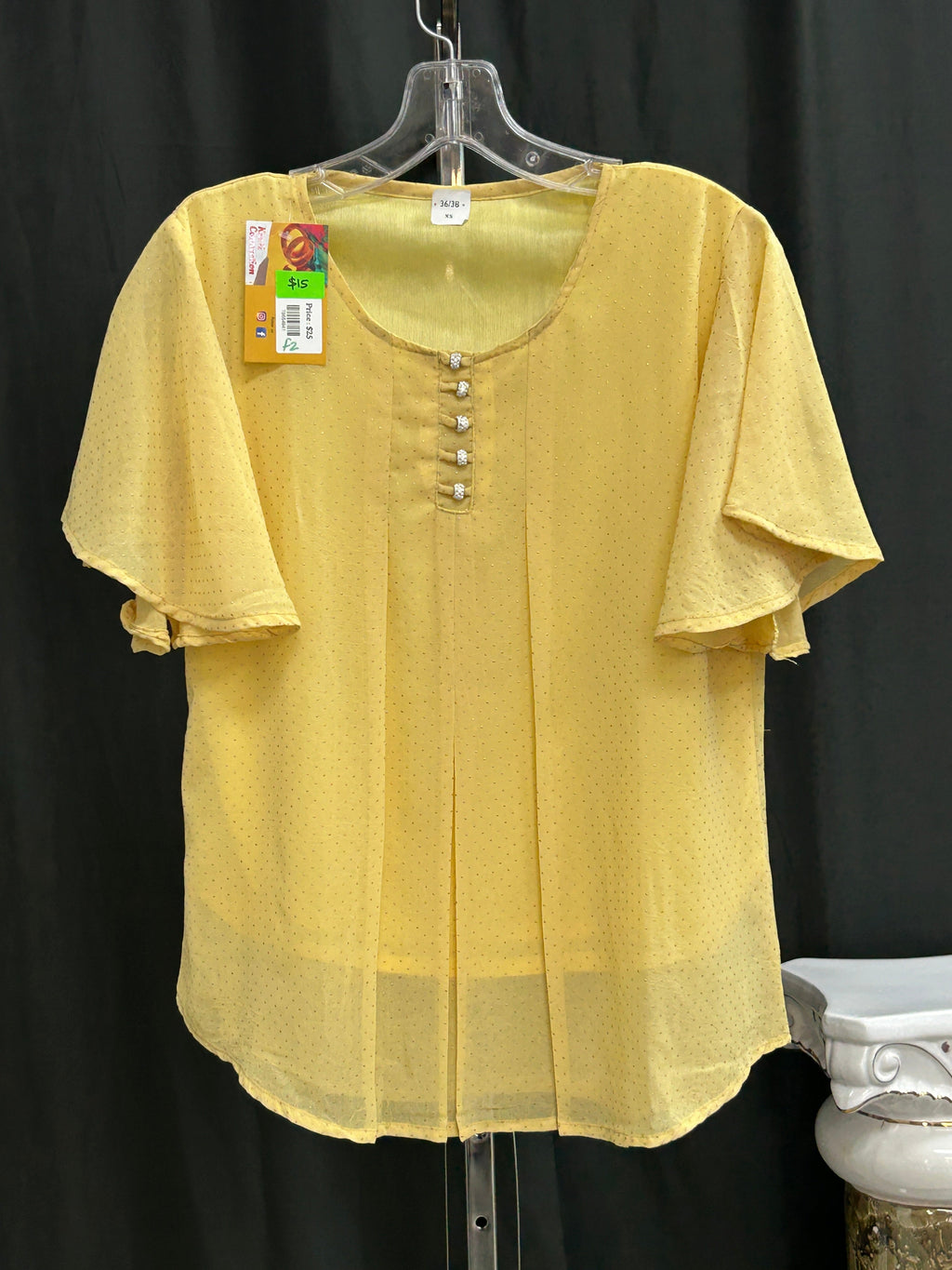 Chiffon top : clearance