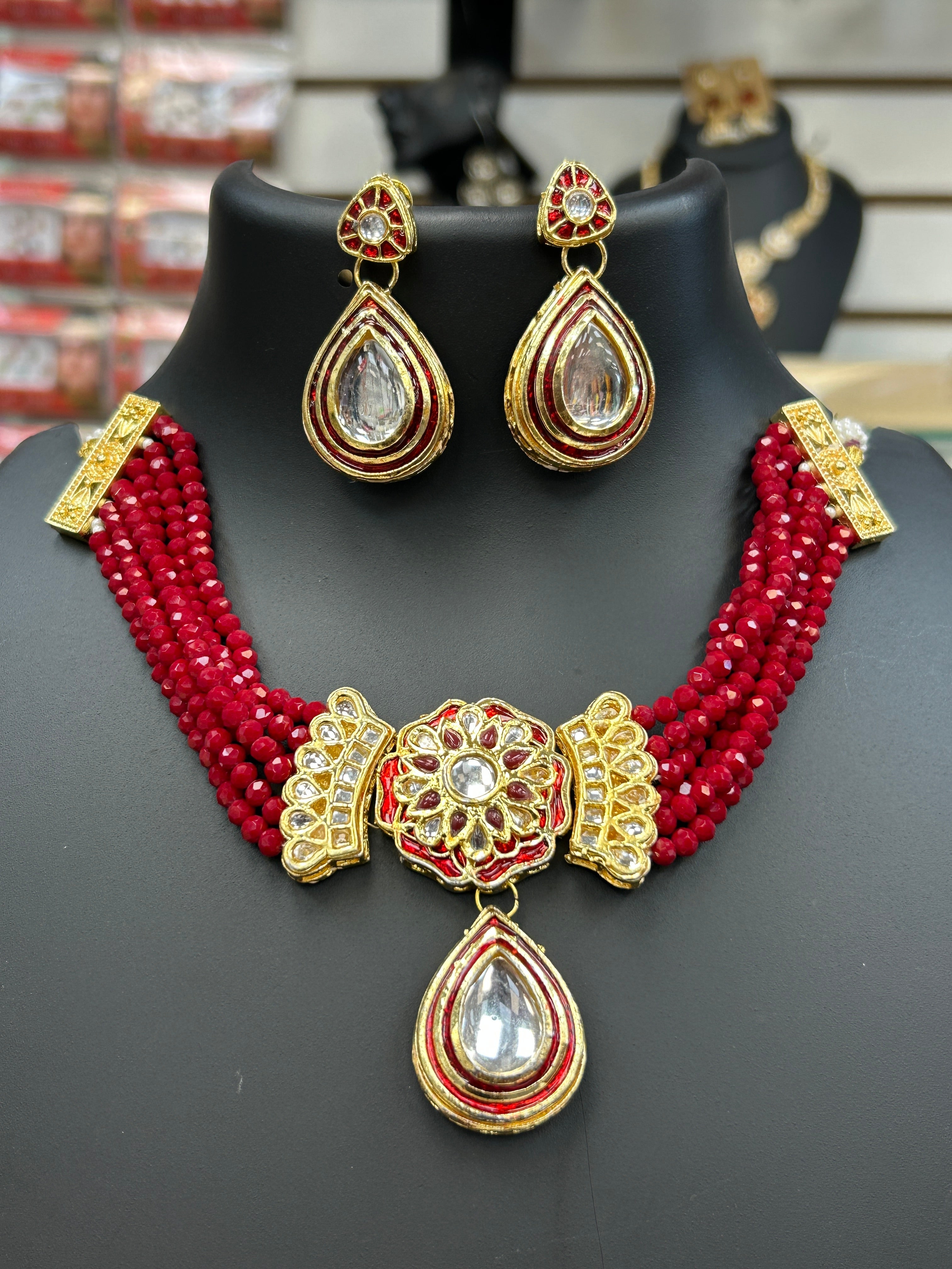 Choker necklace set