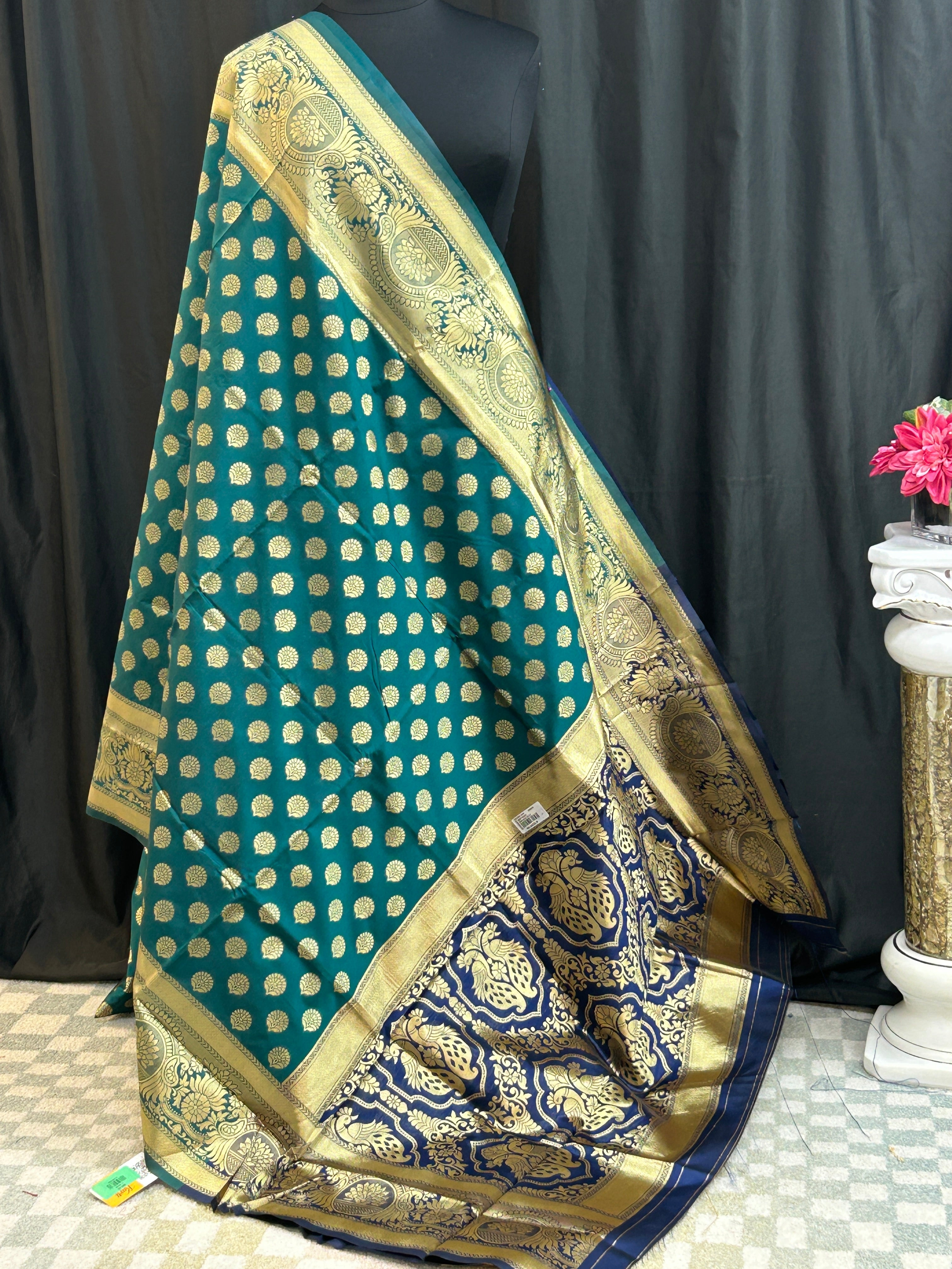 Silk cotton saree / with blouse piece